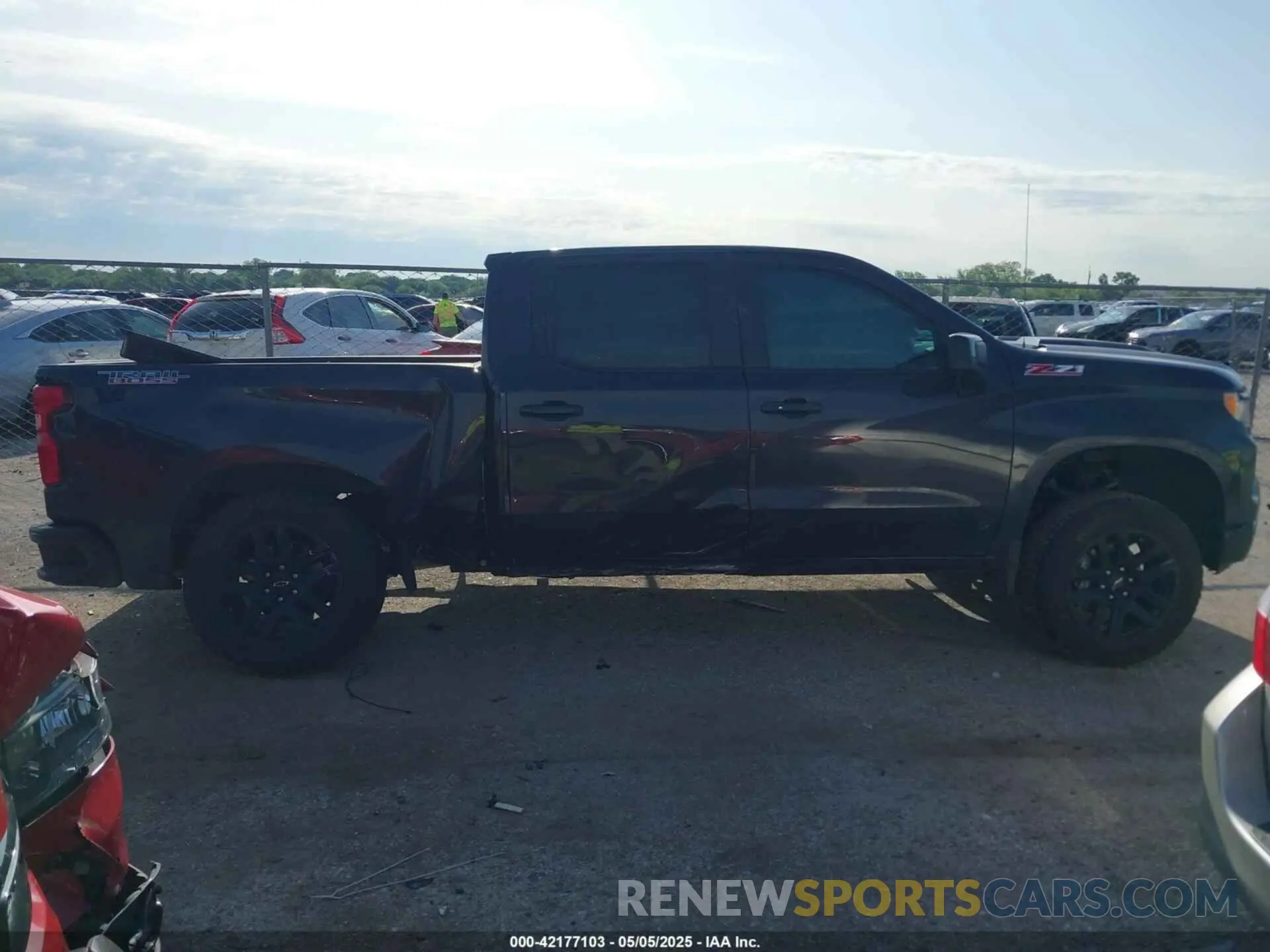 14 Photograph of a damaged car 3GCUDFED2RG360240 CHEVROLET SILVERADO 1500 2024