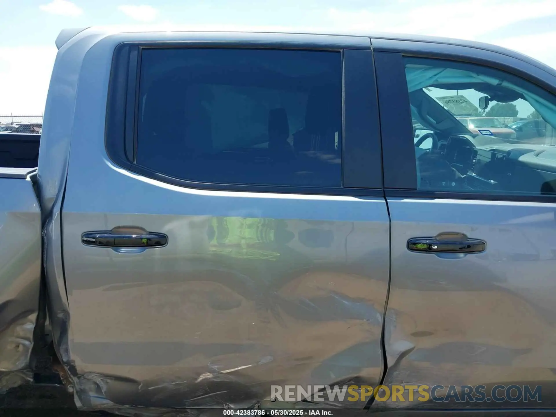 14 Photograph of a damaged car 3GCUDFED2RG399703 CHEVROLET SILVERADO 1500 2024