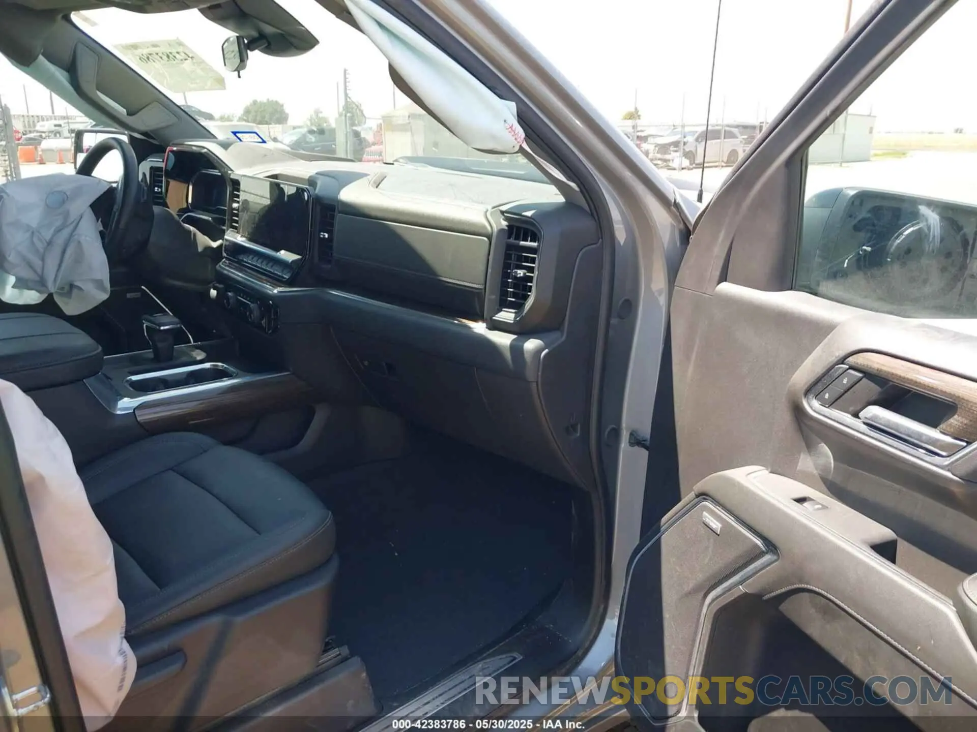 5 Photograph of a damaged car 3GCUDFED2RG399703 CHEVROLET SILVERADO 1500 2024