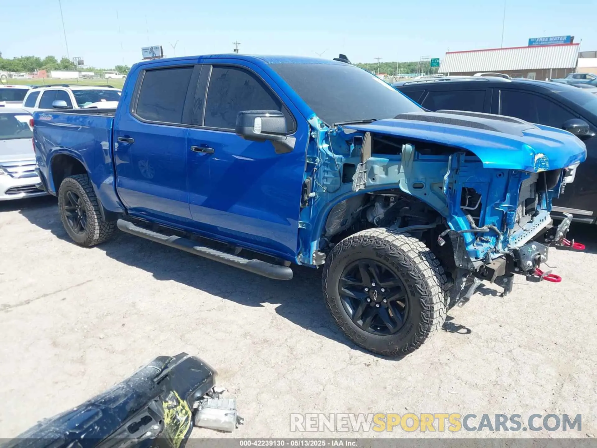 1 Photograph of a damaged car 3GCUDFED4RG208525 CHEVROLET SILVERADO 1500 2024