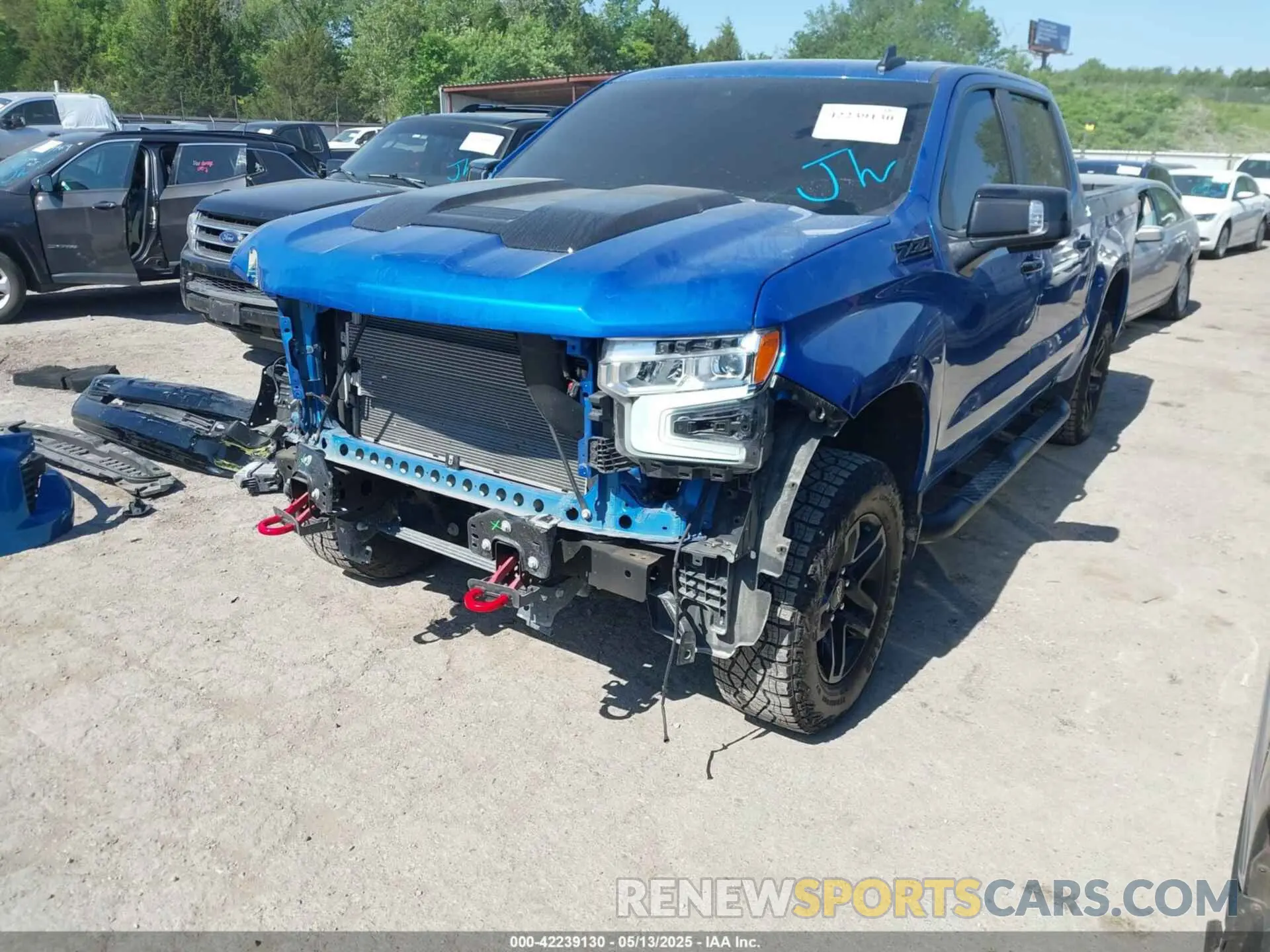 2 Photograph of a damaged car 3GCUDFED4RG208525 CHEVROLET SILVERADO 1500 2024