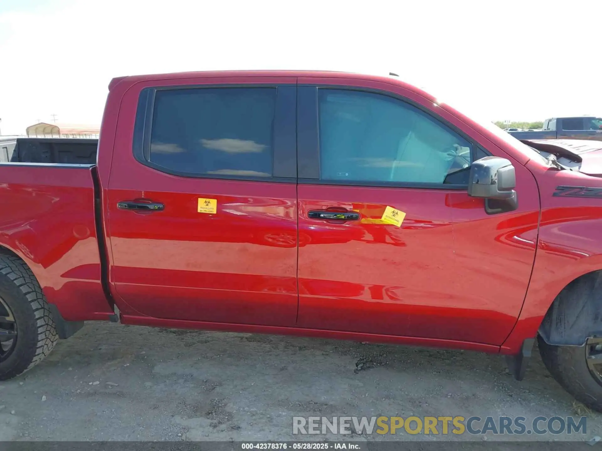 13 Photograph of a damaged car 3GCUDFED7RG440505 CHEVROLET SILVERADO 1500 2024