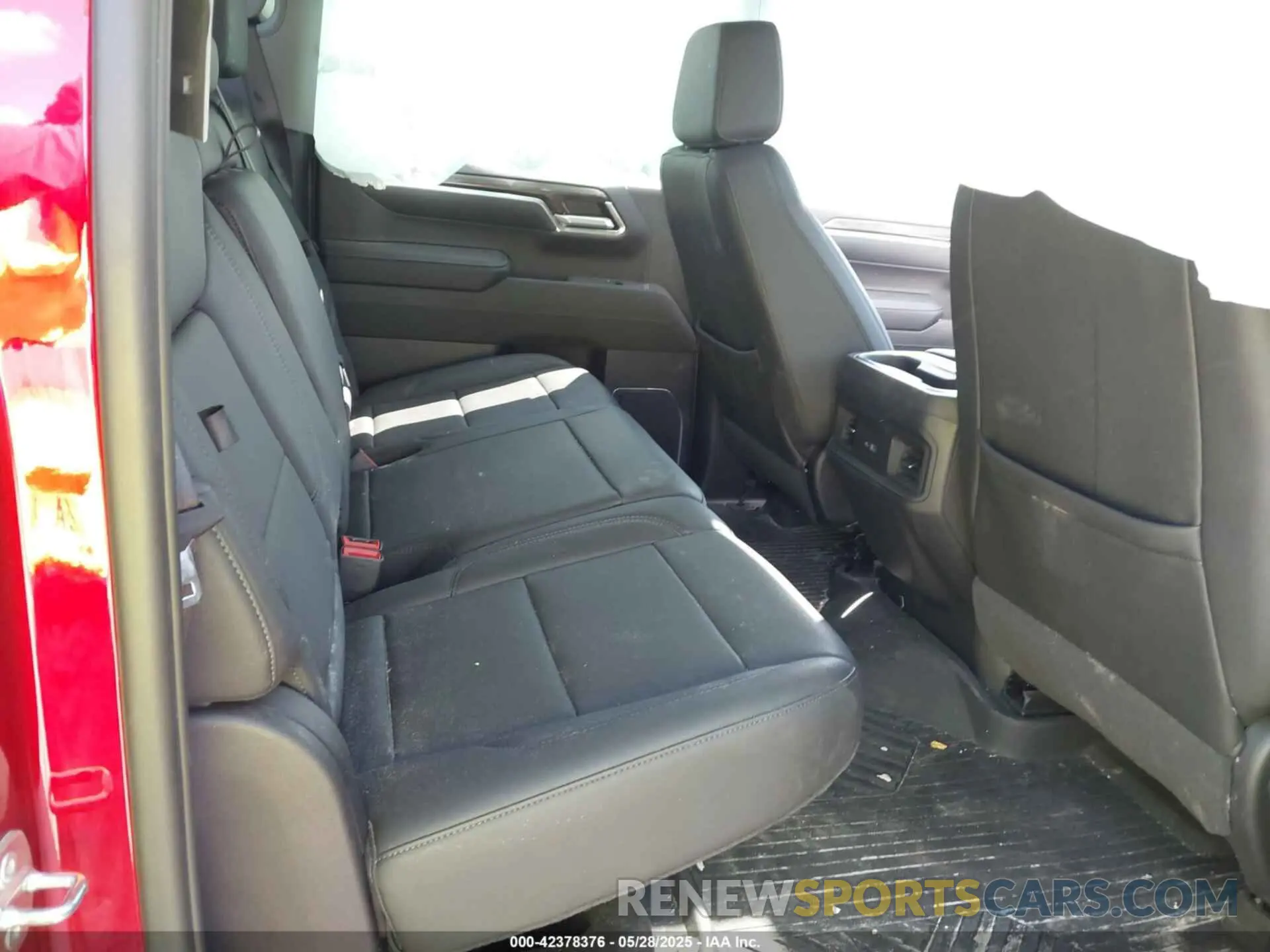 8 Photograph of a damaged car 3GCUDFED7RG440505 CHEVROLET SILVERADO 1500 2024