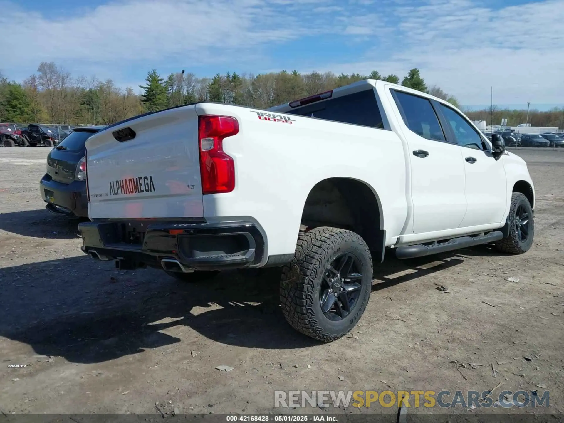 4 Photograph of a damaged car 3GCUDFEDXRG102466 CHEVROLET SILVERADO 1500 2024