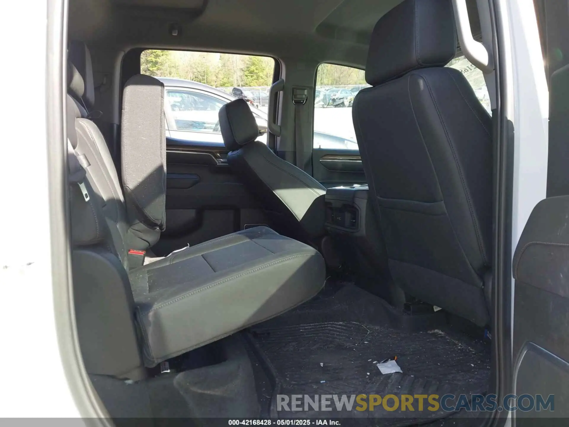 8 Photograph of a damaged car 3GCUDFEDXRG102466 CHEVROLET SILVERADO 1500 2024
