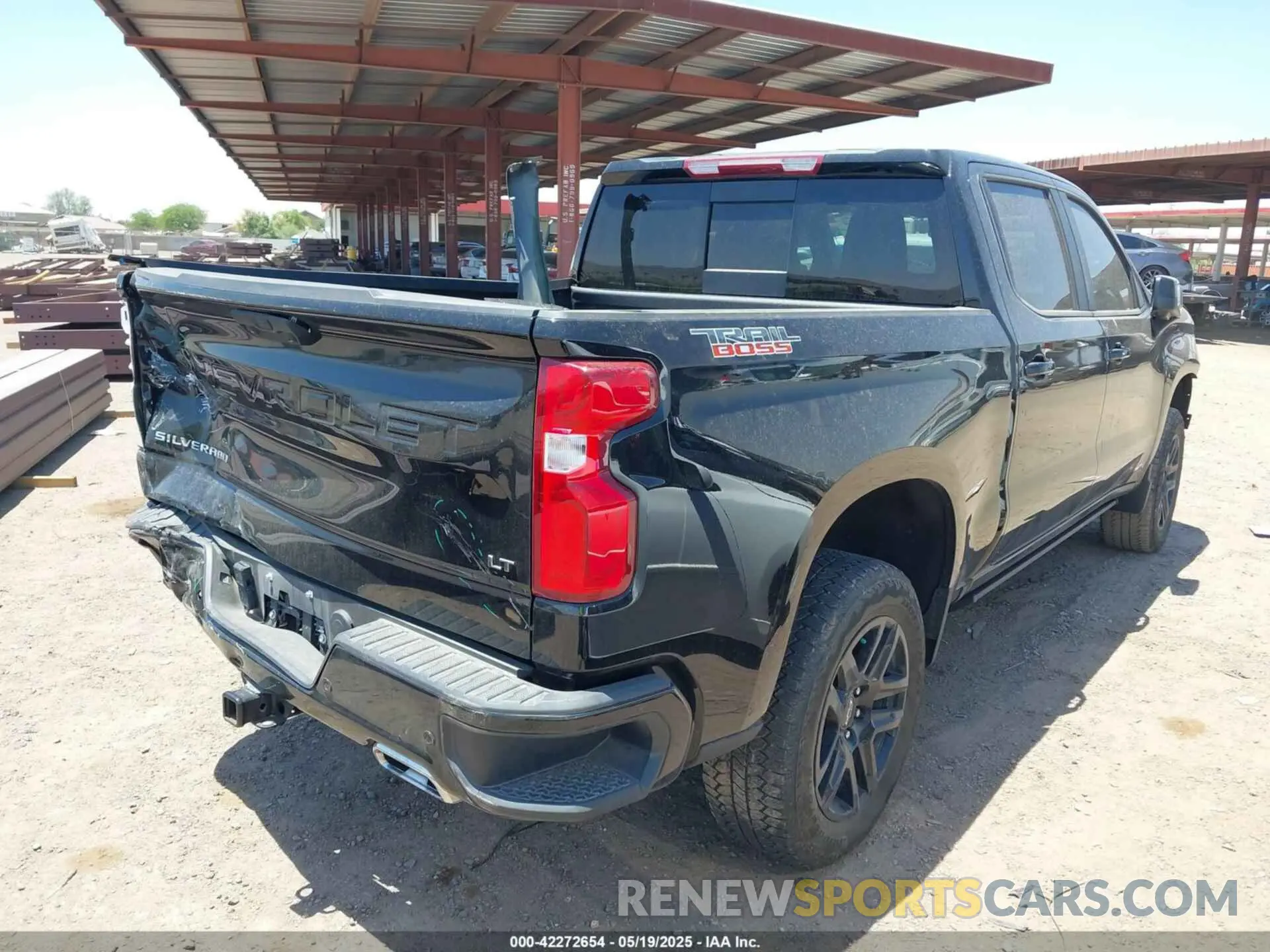 4 Photograph of a damaged car 3GCUDFEL0RG198471 CHEVROLET SILVERADO 1500 2024