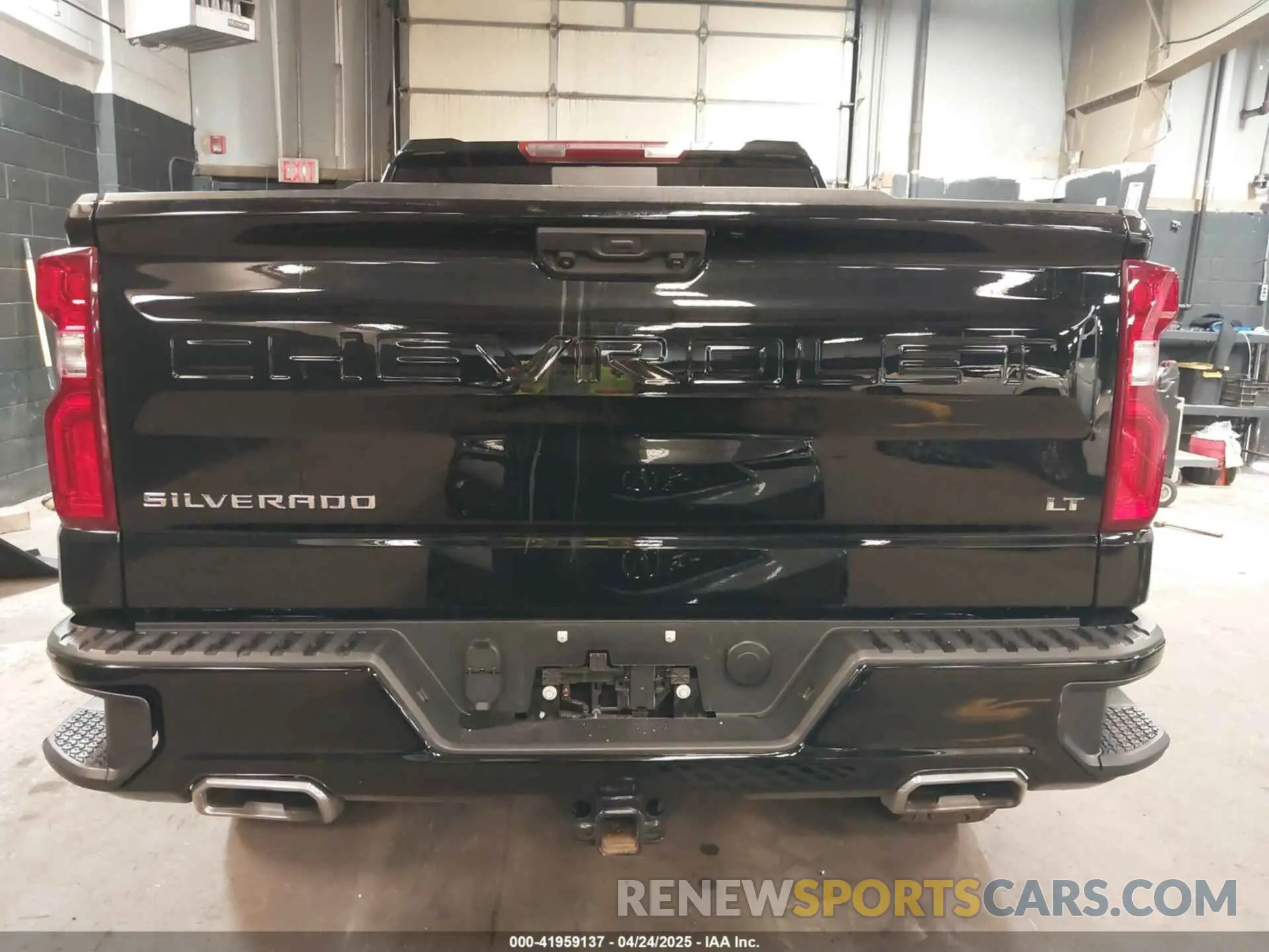 15 Photograph of a damaged car 3GCUDFEL3RG274748 CHEVROLET SILVERADO 1500 2024
