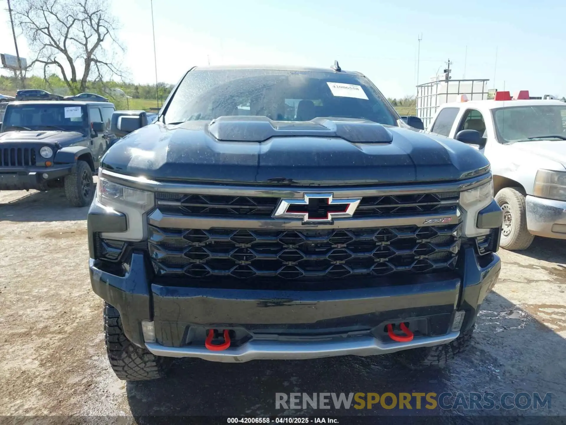12 Photograph of a damaged car 3GCUDHE81RG379330 CHEVROLET SILVERADO 1500 2024