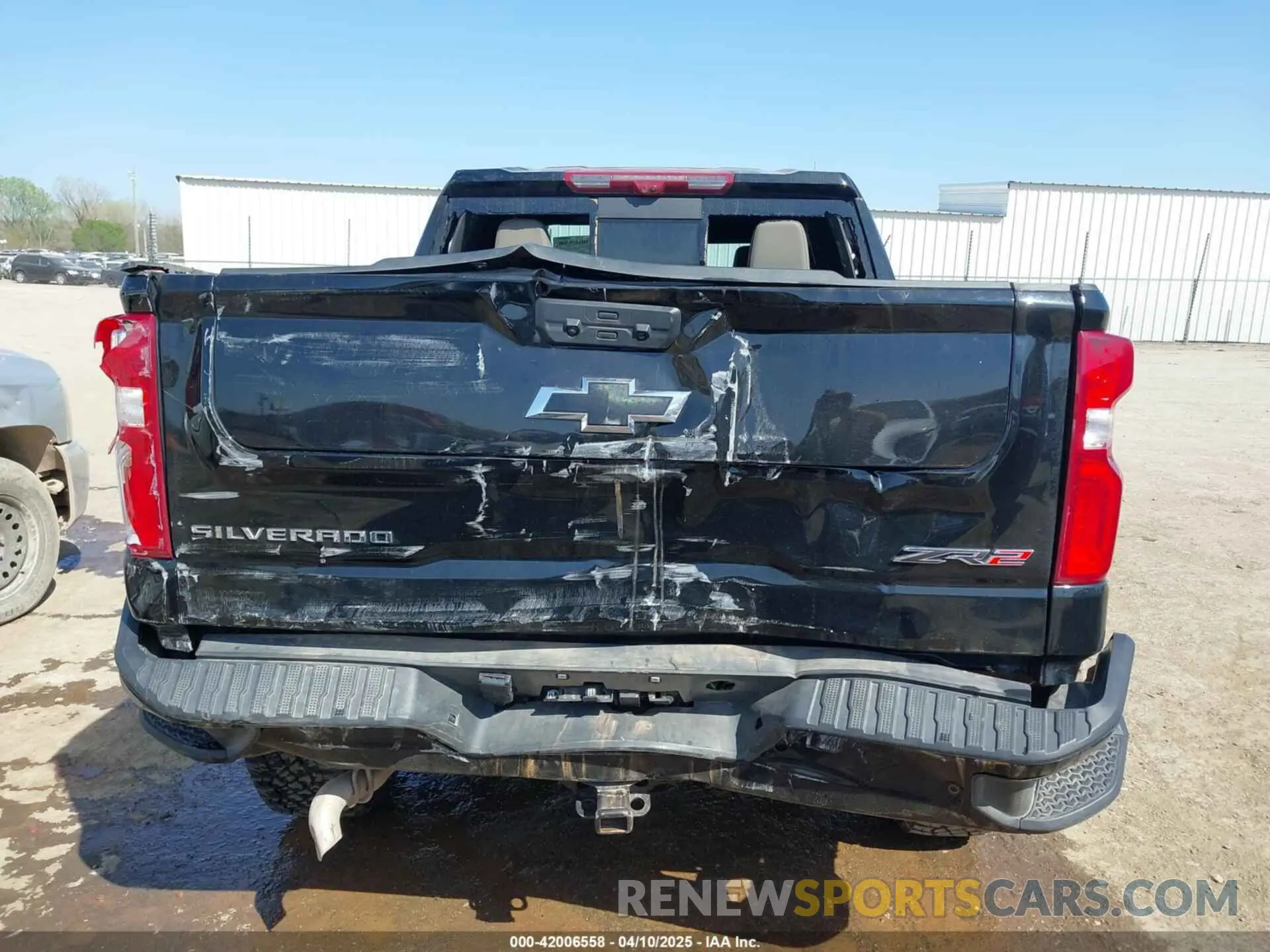 16 Photograph of a damaged car 3GCUDHE81RG379330 CHEVROLET SILVERADO 1500 2024