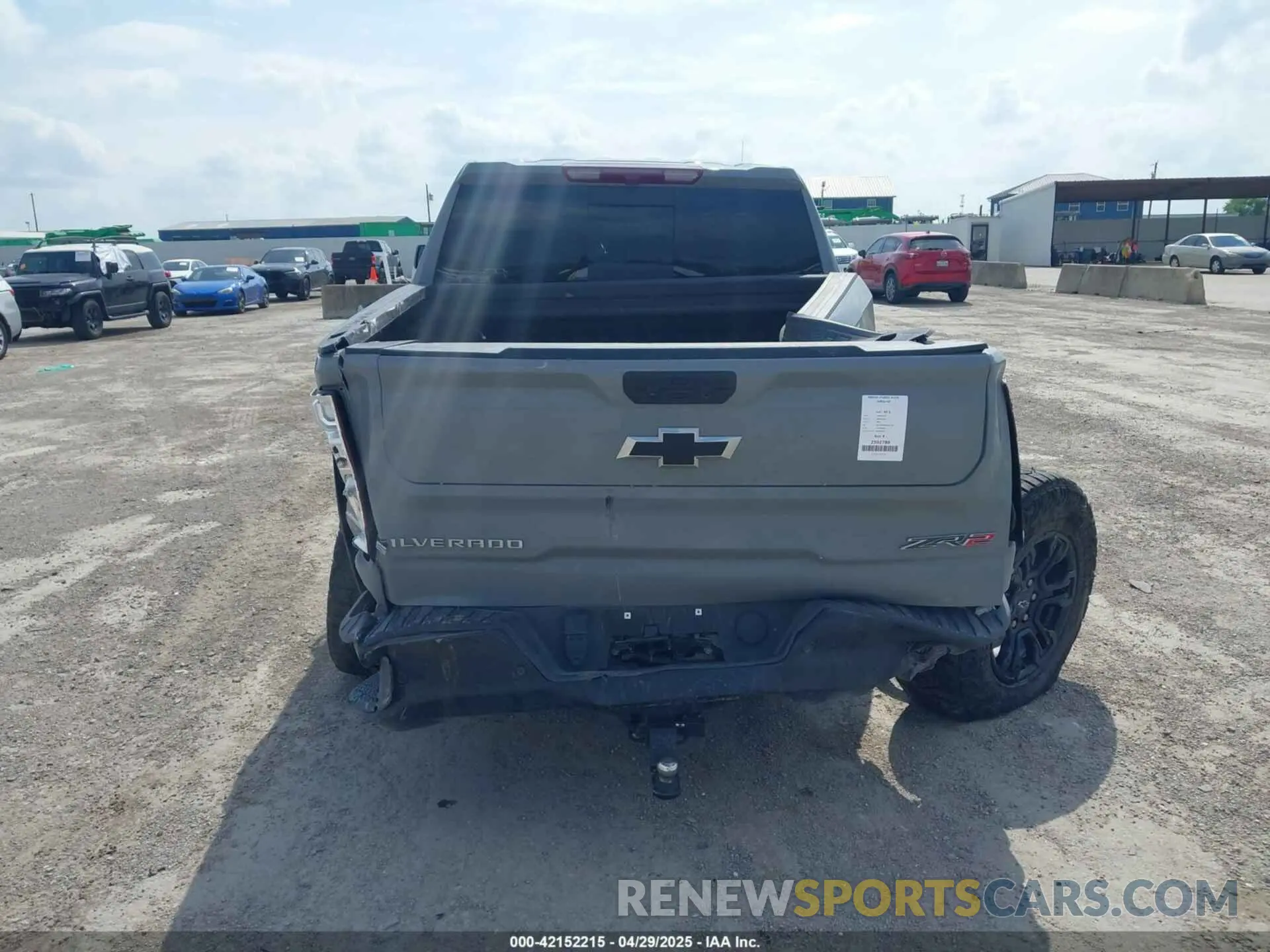 16 Photograph of a damaged car 3GCUDHEL5RG437153 CHEVROLET SILVERADO 1500 2024