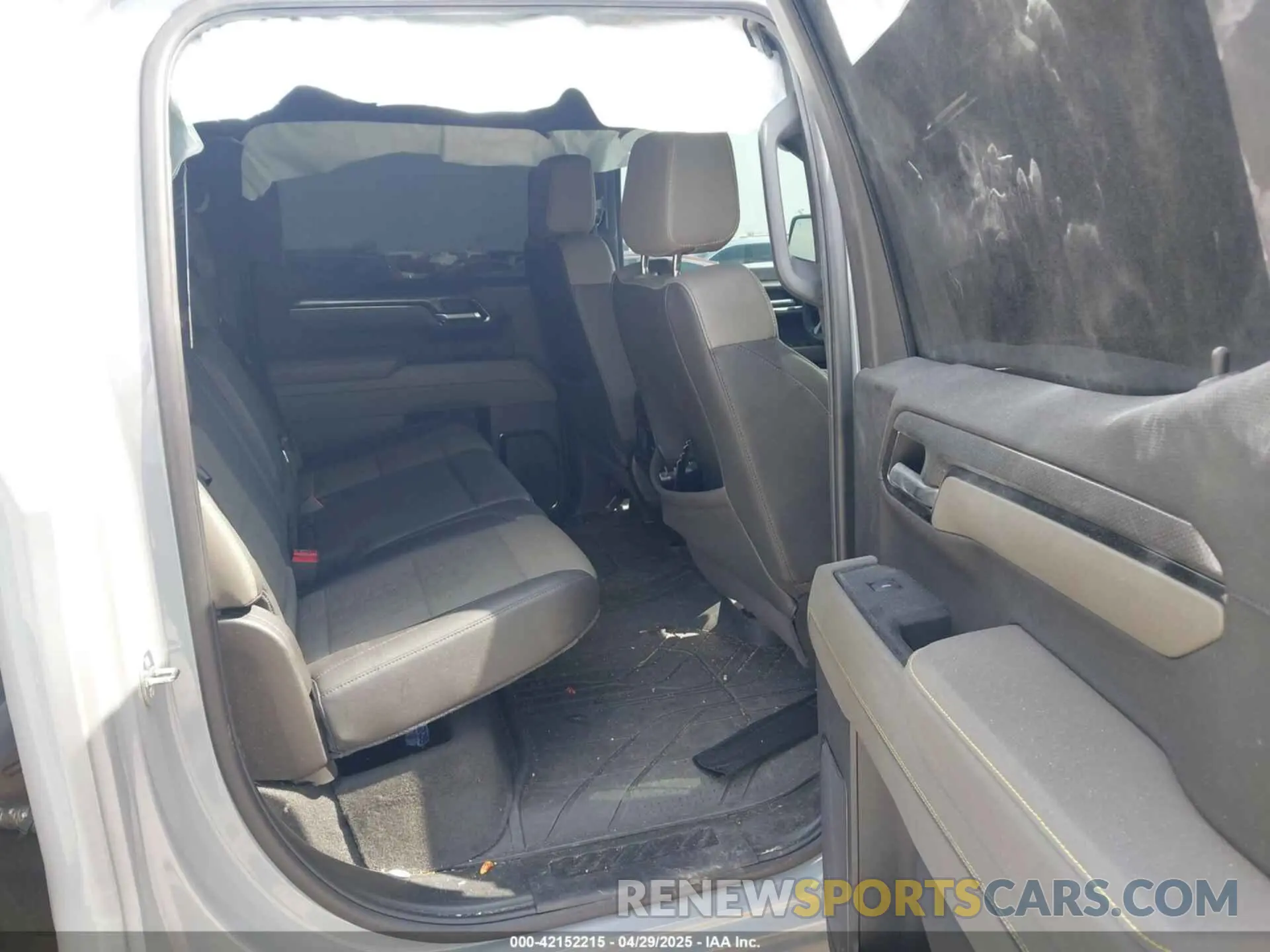 8 Photograph of a damaged car 3GCUDHEL5RG437153 CHEVROLET SILVERADO 1500 2024