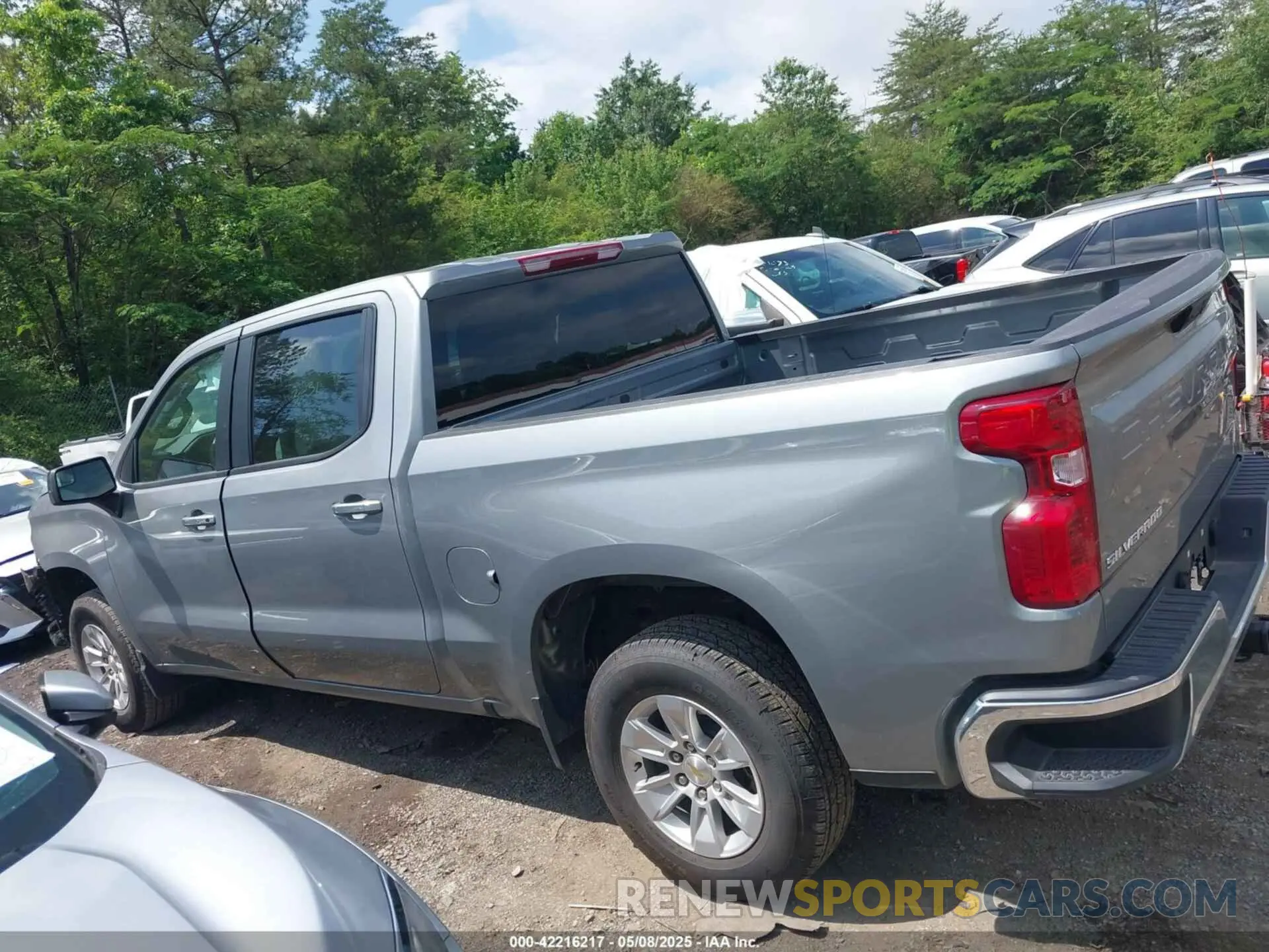 14 Photograph of a damaged car 1GCPACED9SZ122721 CHEVROLET SILVERADO 1500 2025