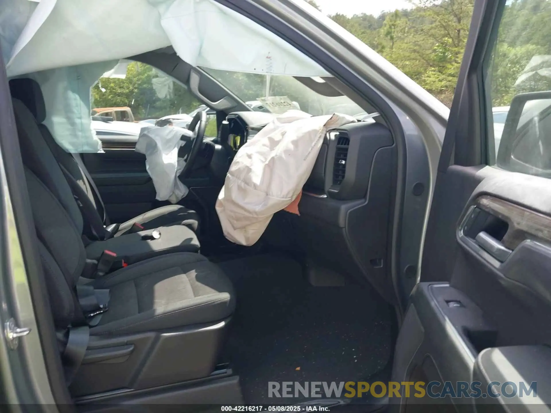 5 Photograph of a damaged car 1GCPACED9SZ122721 CHEVROLET SILVERADO 1500 2025