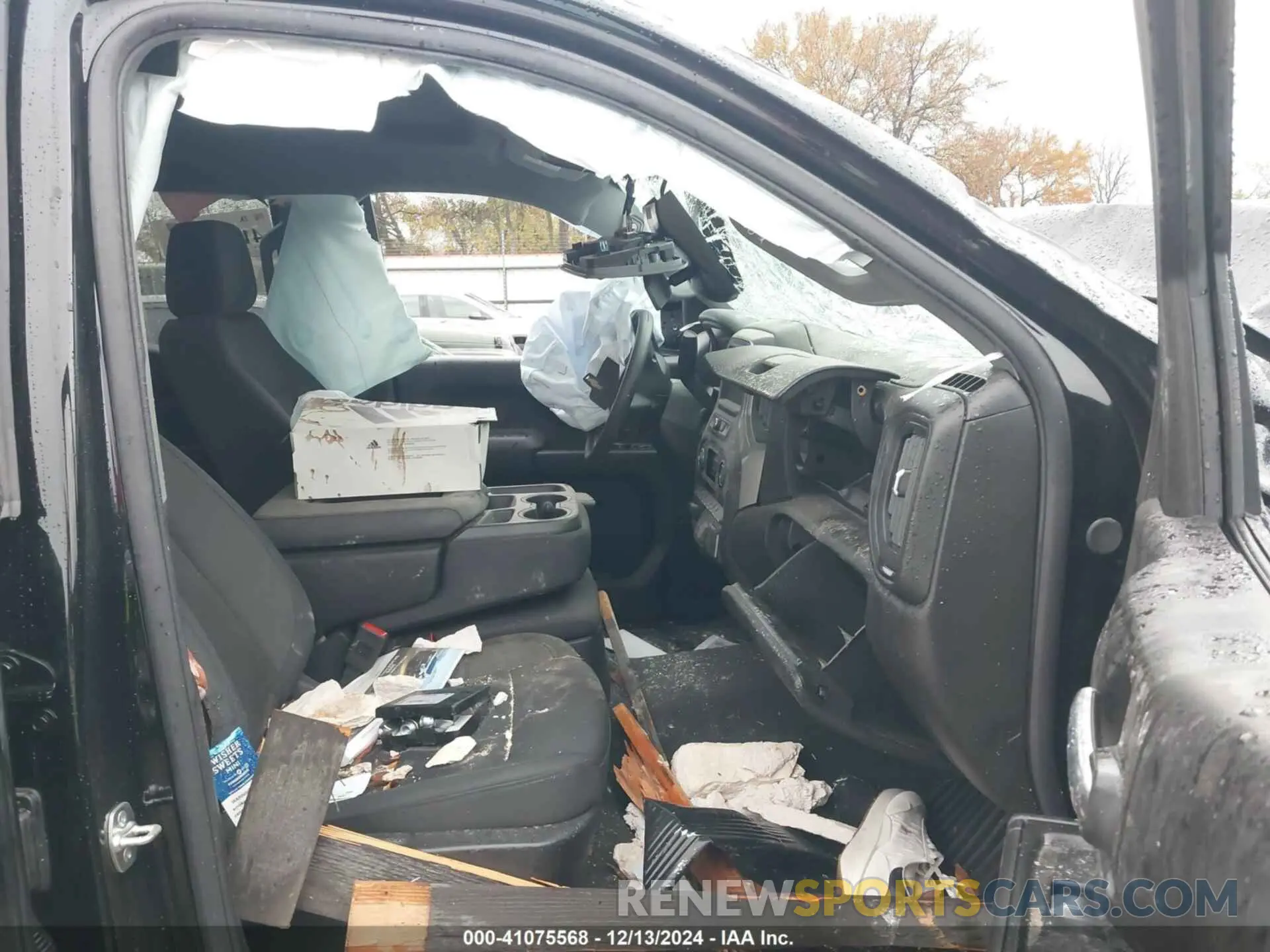 5 Photograph of a damaged car 1GCRABEK6SZ117431 CHEVROLET SILVERADO 1500 2025