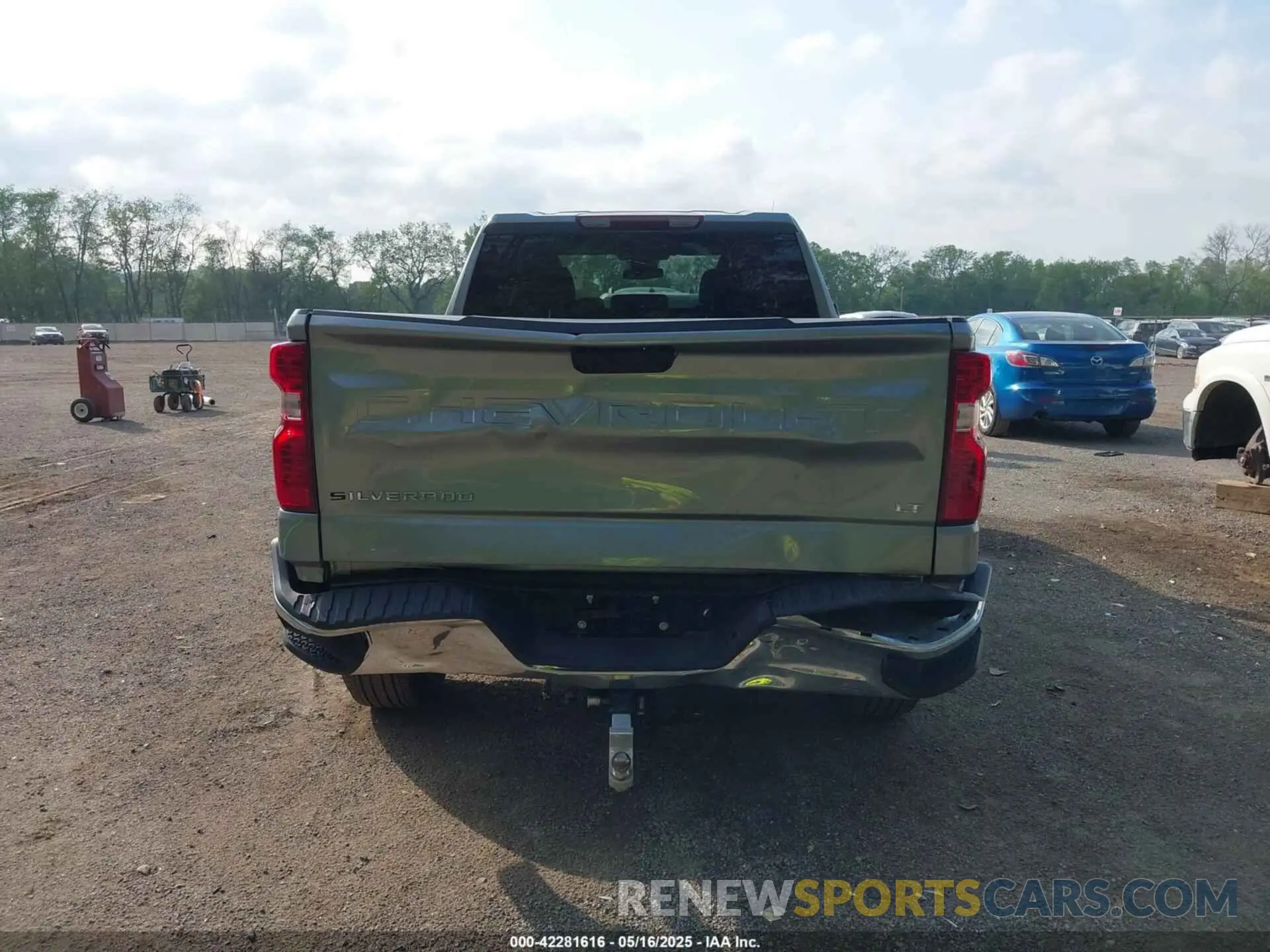 16 Photograph of a damaged car 1GCRKKEK0SZ131113 CHEVROLET SILVERADO 1500 2025