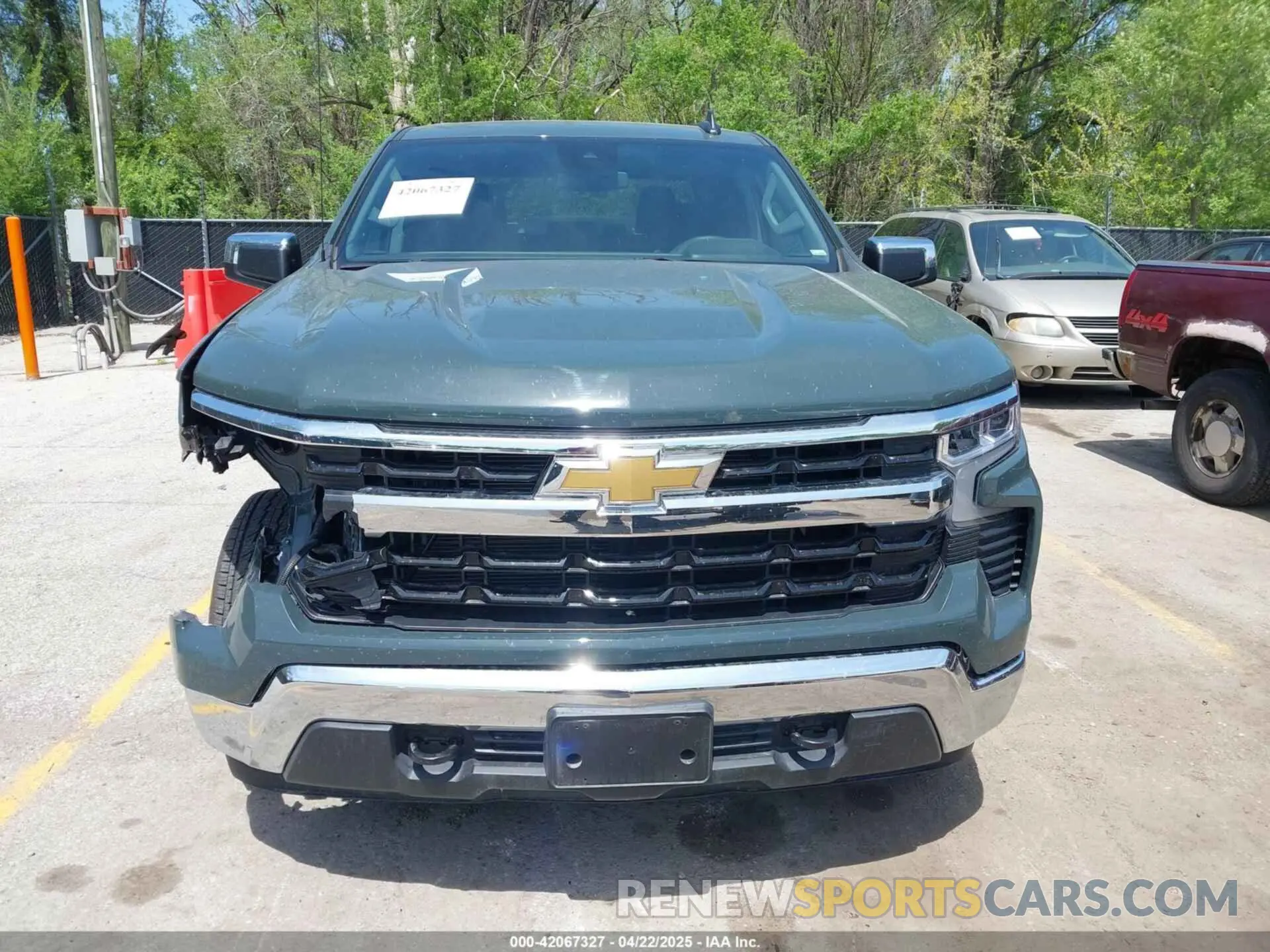 13 Photograph of a damaged car 1GCUKDED2SZ161690 CHEVROLET SILVERADO 1500 2025