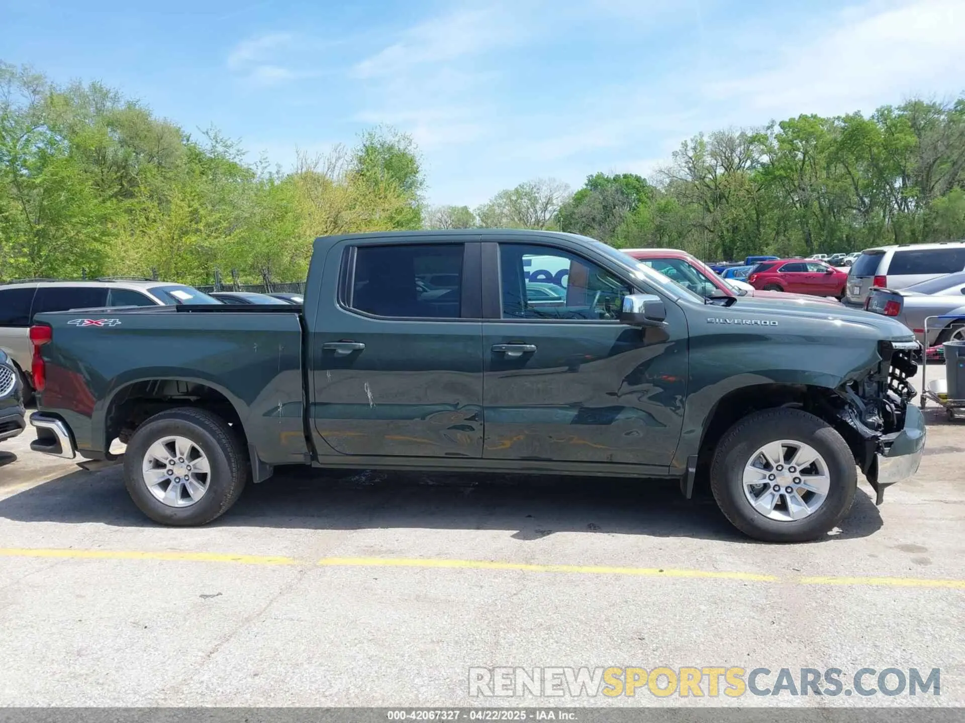 14 Photograph of a damaged car 1GCUKDED2SZ161690 CHEVROLET SILVERADO 1500 2025
