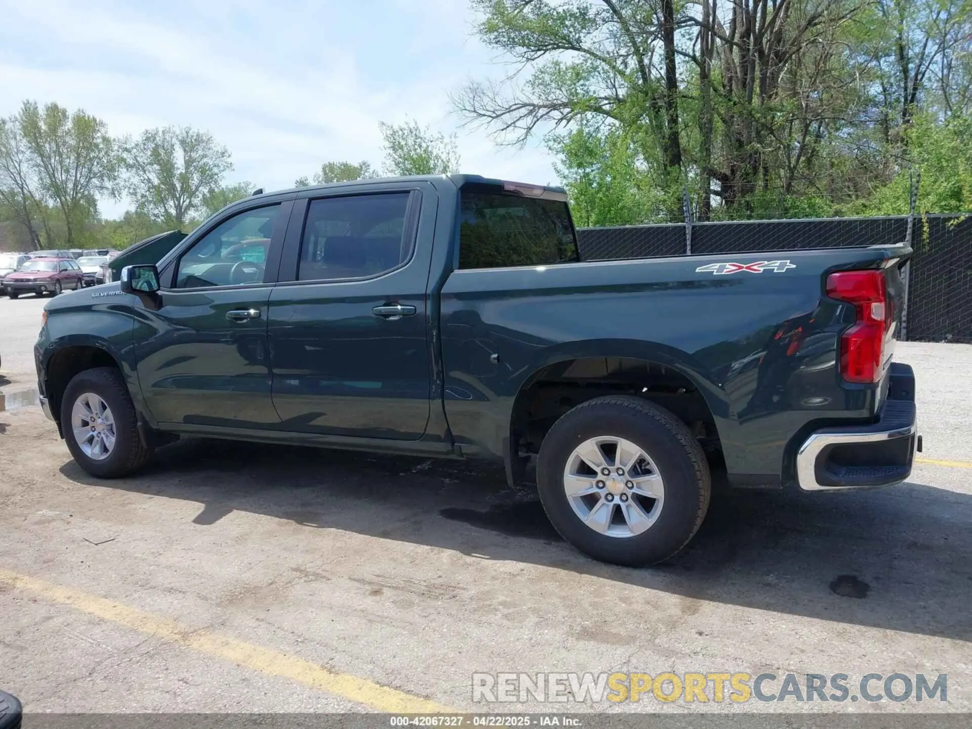 15 Photograph of a damaged car 1GCUKDED2SZ161690 CHEVROLET SILVERADO 1500 2025
