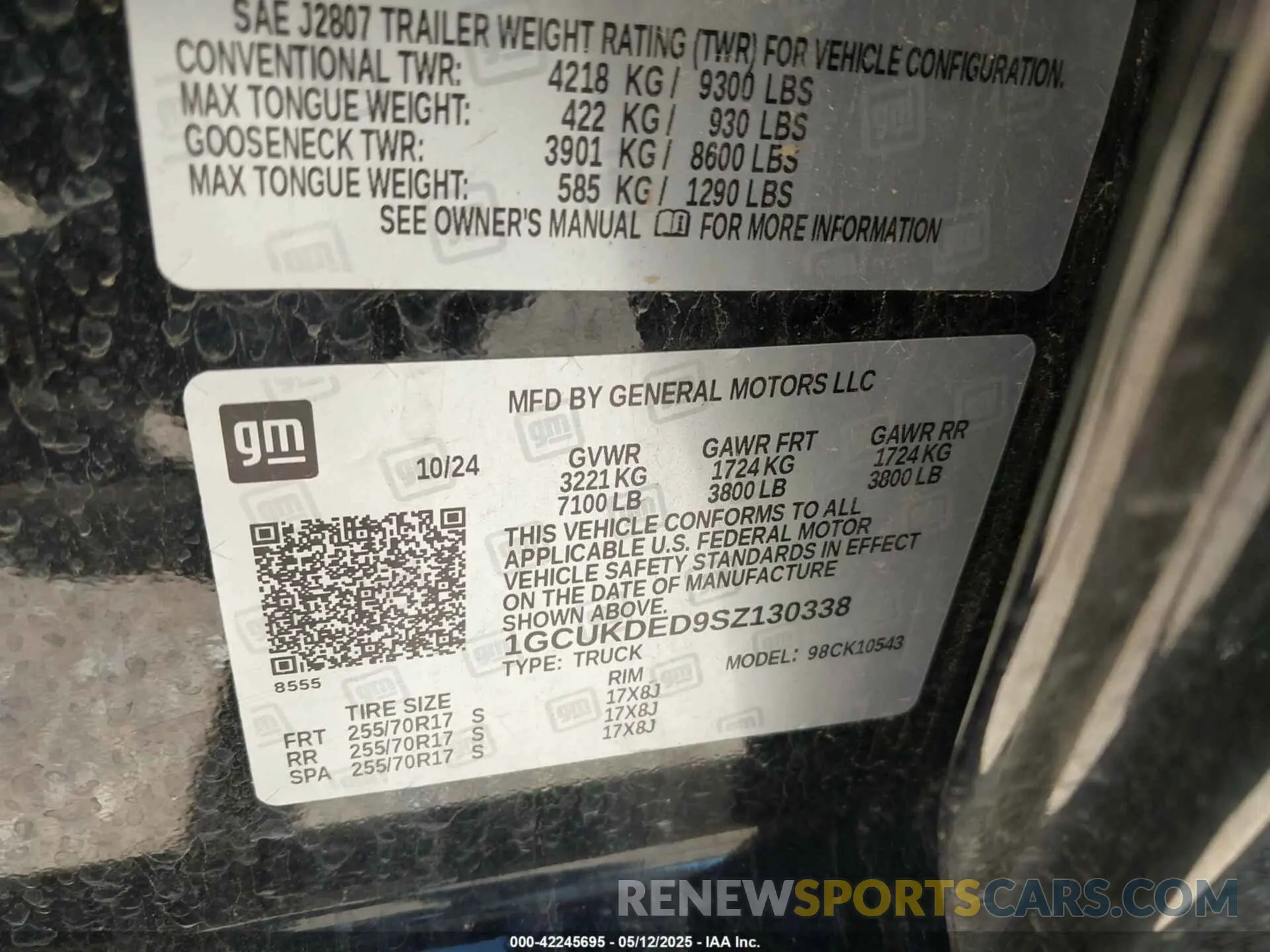 9 Photograph of a damaged car 1GCUKDED9SZ130338 CHEVROLET SILVERADO 1500 2025