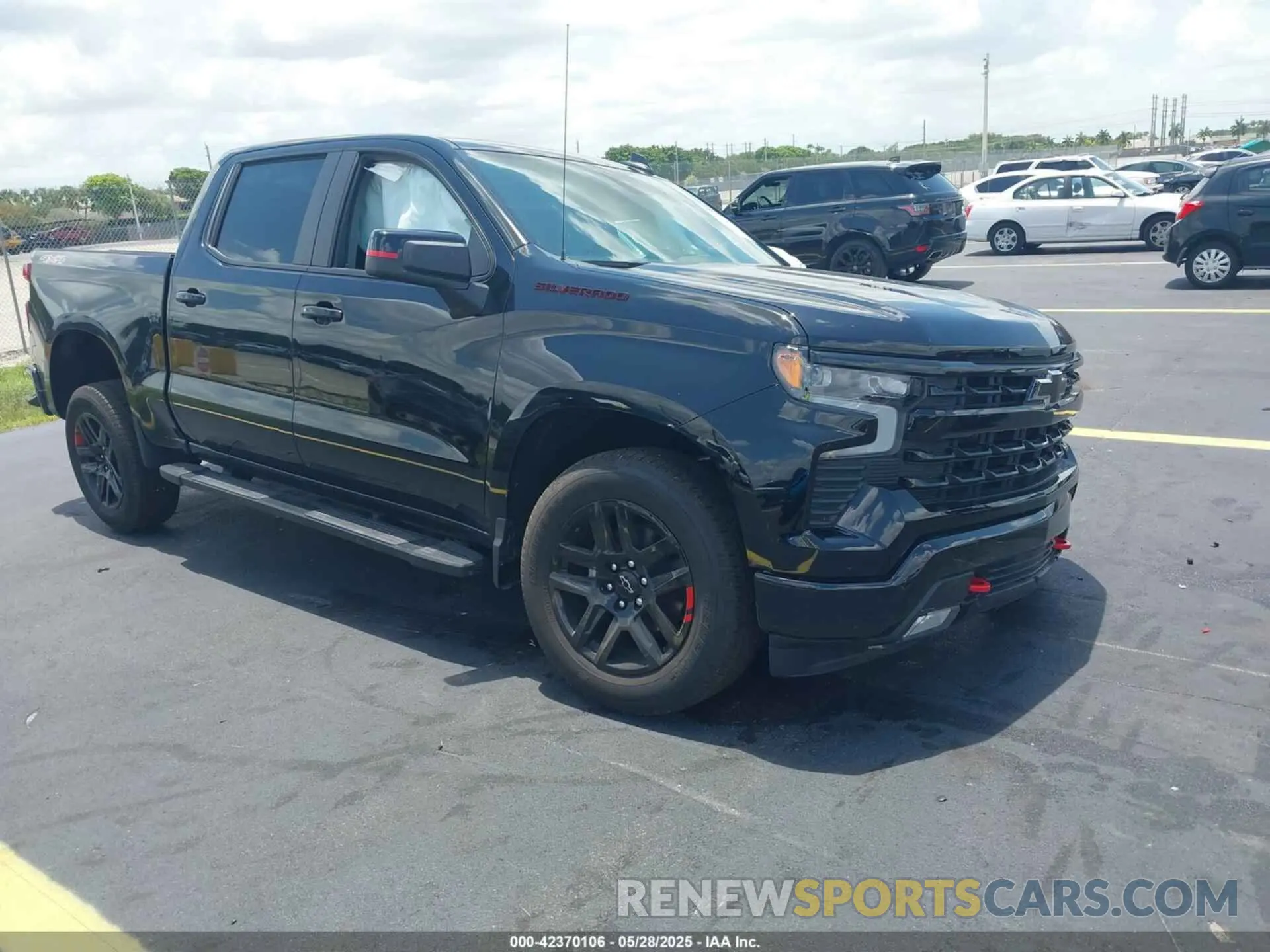 1 Photograph of a damaged car 1GCUKEEL3SZ252206 CHEVROLET SILVERADO 1500 2025