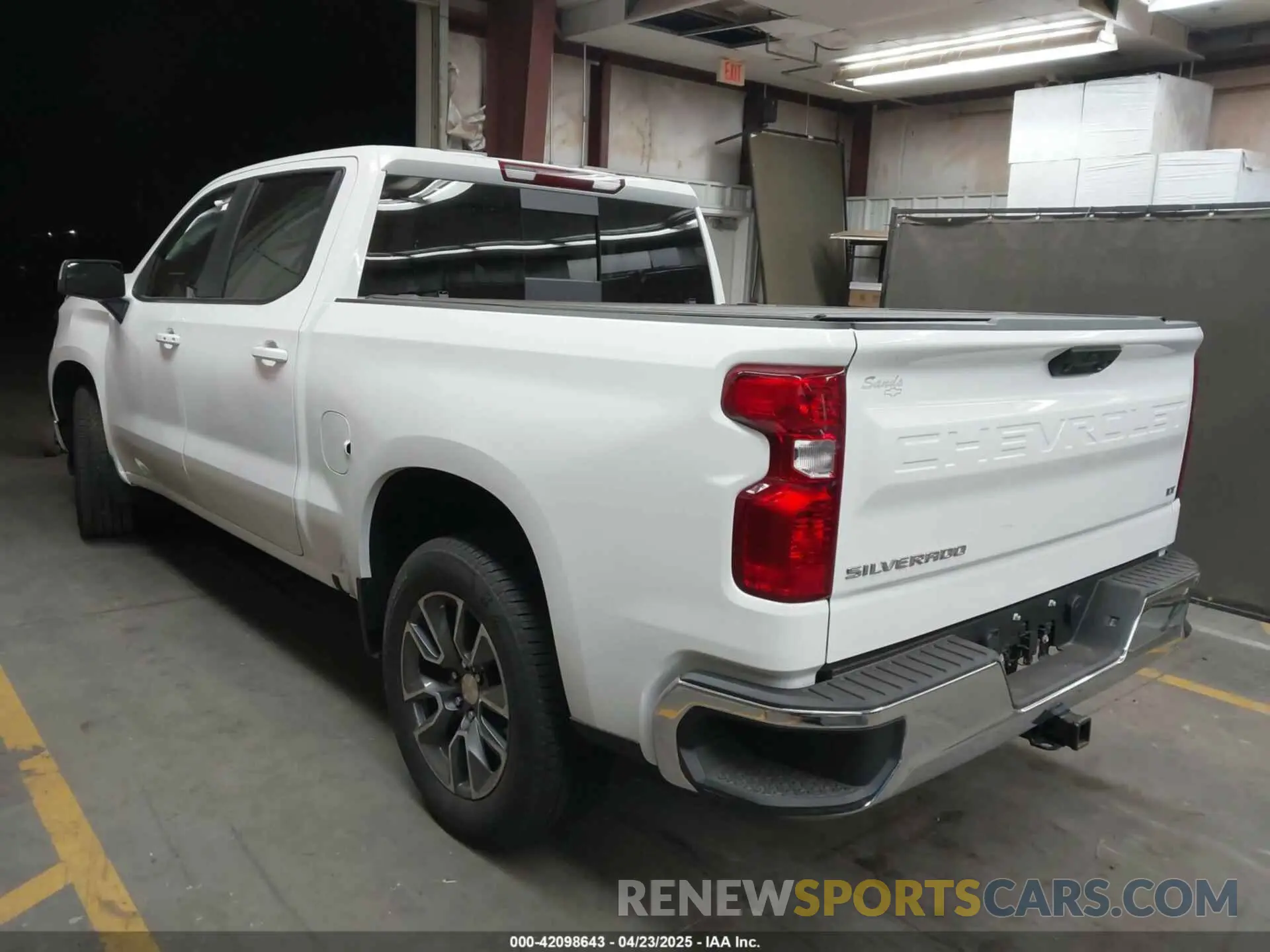 3 Photograph of a damaged car 2GCPACED3S1133027 CHEVROLET SILVERADO 1500 2025