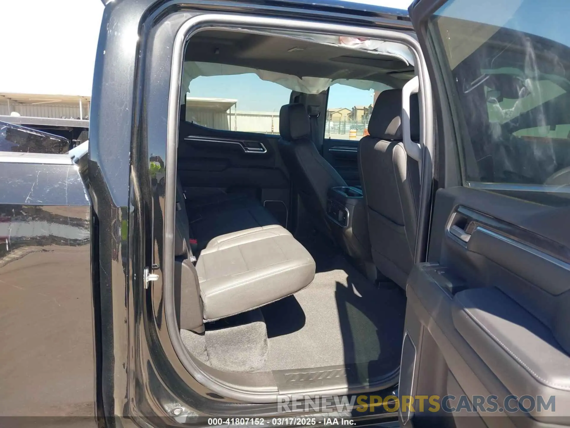 8 Photograph of a damaged car 2GCPAEED5S1102101 CHEVROLET SILVERADO 1500 2025