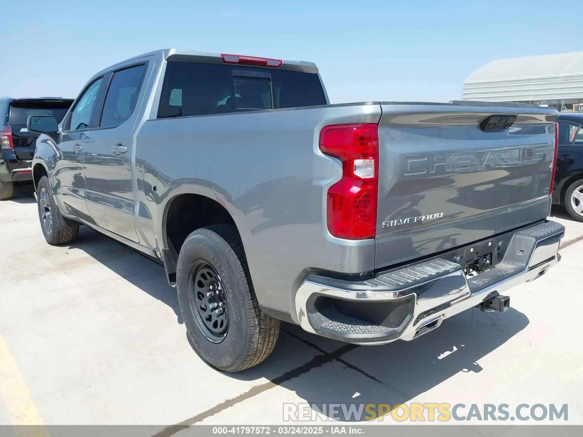 3 Photograph of a damaged car 2GCUKDED0S1118281 CHEVROLET SILVERADO 1500 2025