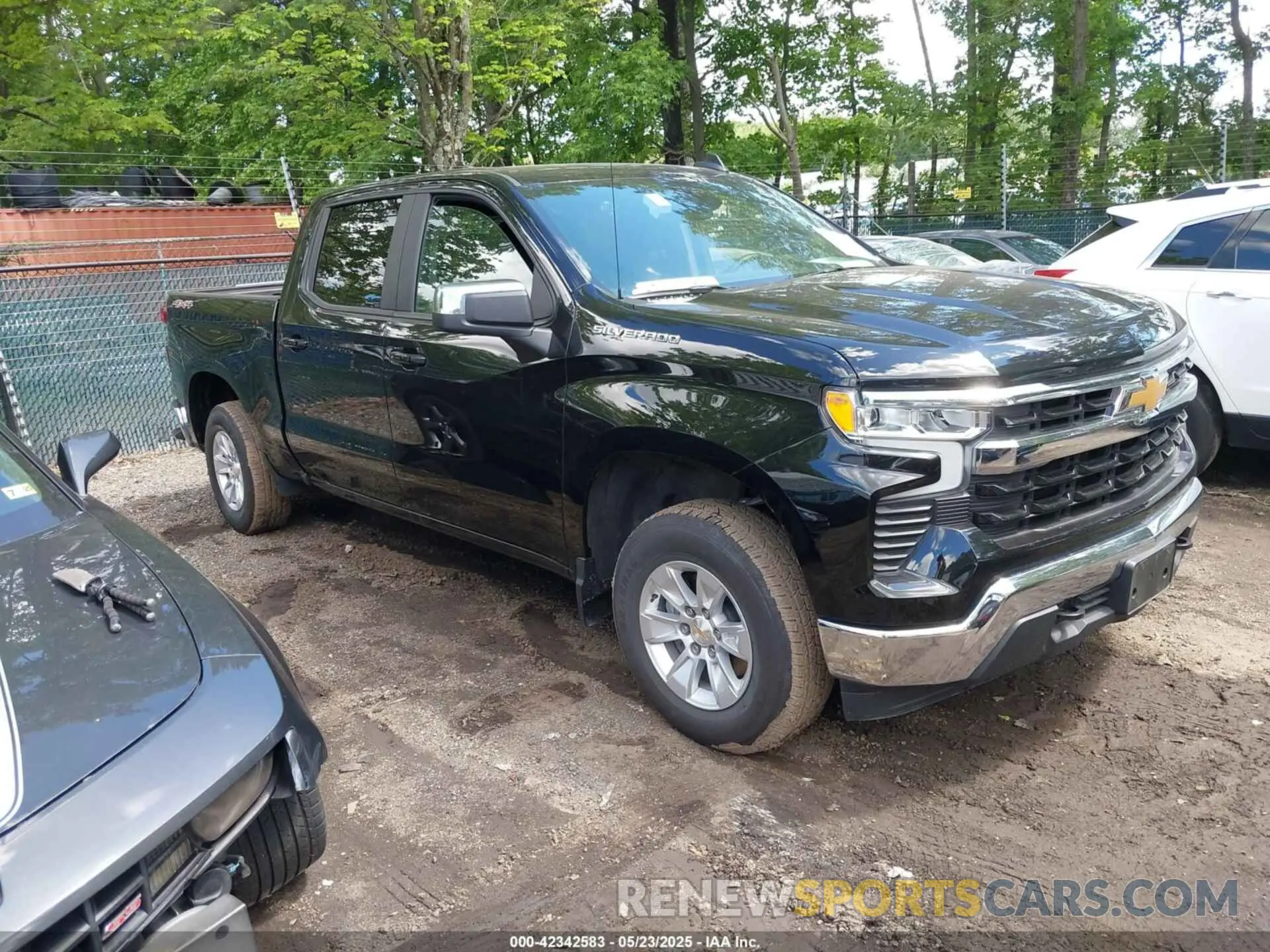 1 Photograph of a damaged car 2GCUKDED3S1143384 CHEVROLET SILVERADO 1500 2025