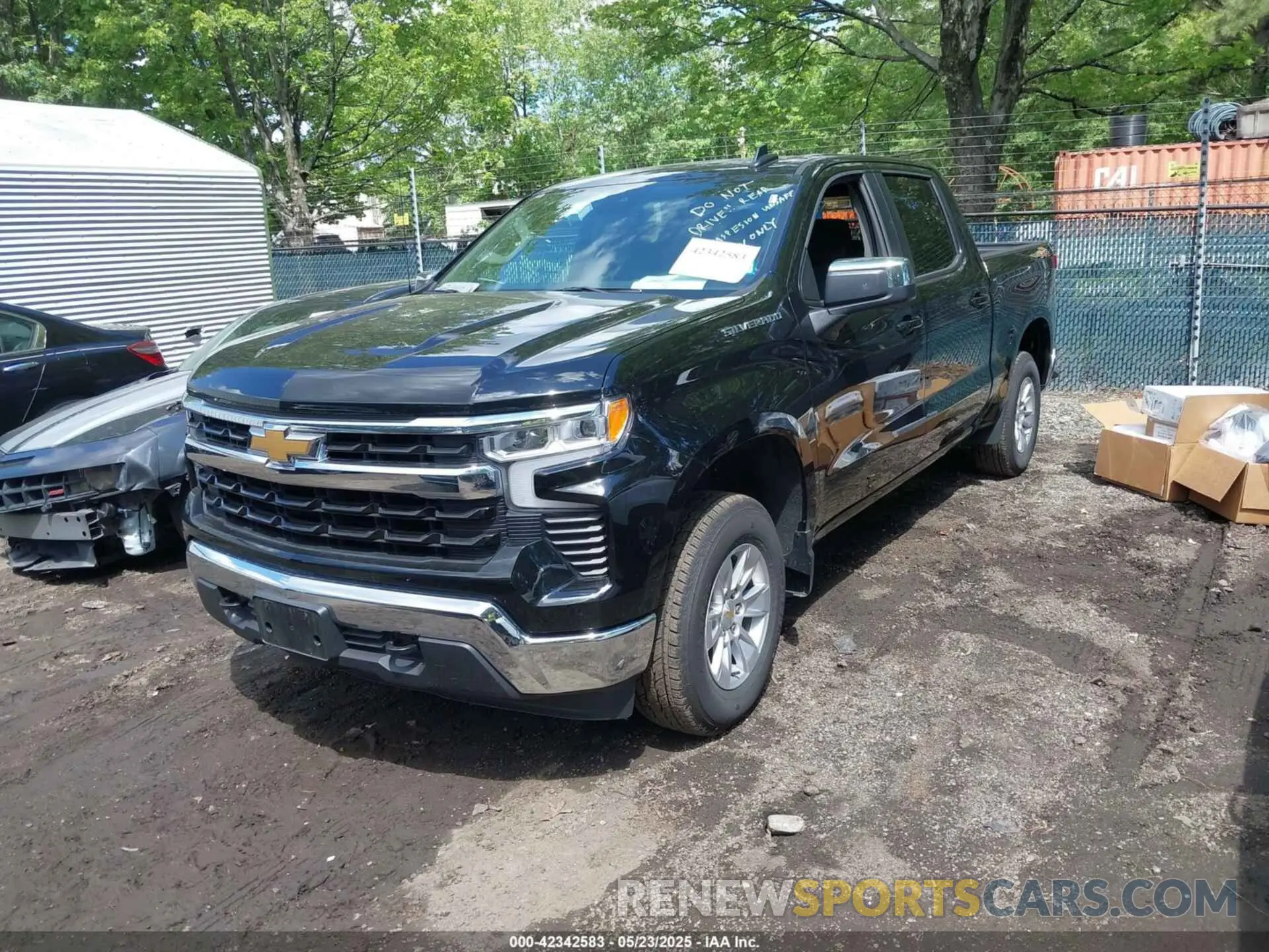 2 Photograph of a damaged car 2GCUKDED3S1143384 CHEVROLET SILVERADO 1500 2025