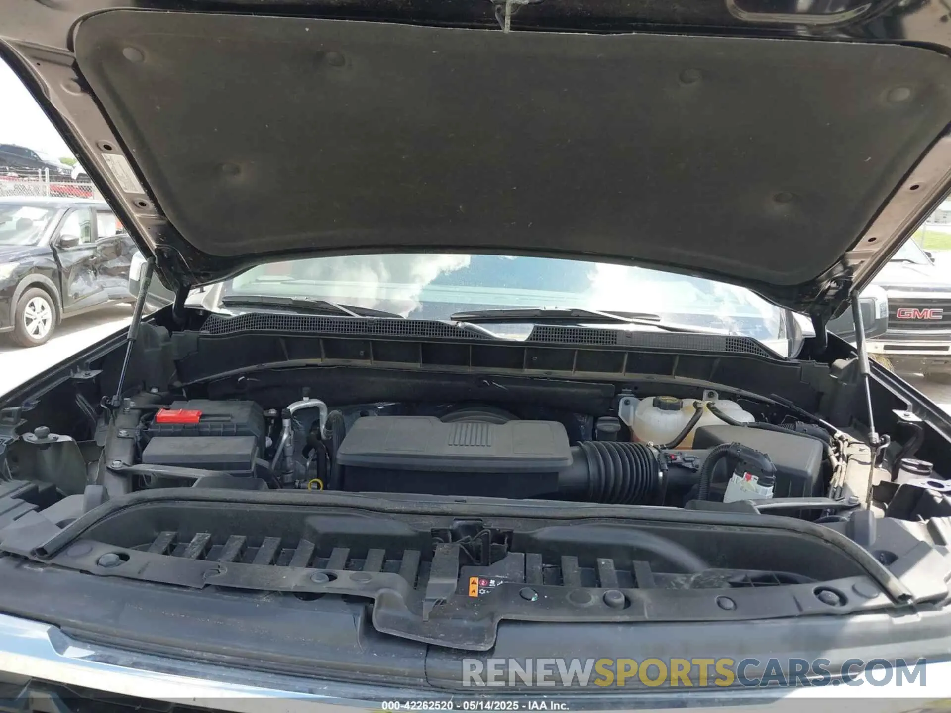 10 Photograph of a damaged car 2GCUKDED5S1136212 CHEVROLET SILVERADO 1500 2025