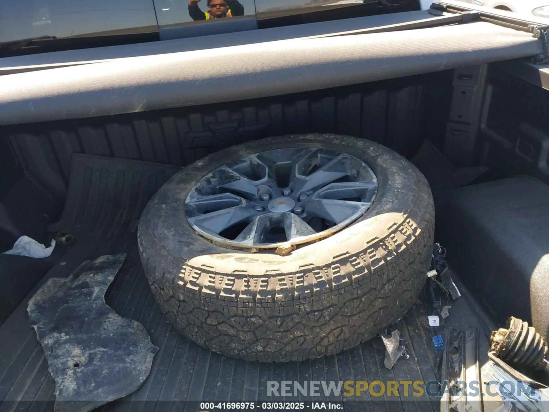 12 Photograph of a damaged car 2GCUKDED7S1126992 CHEVROLET SILVERADO 1500 2025