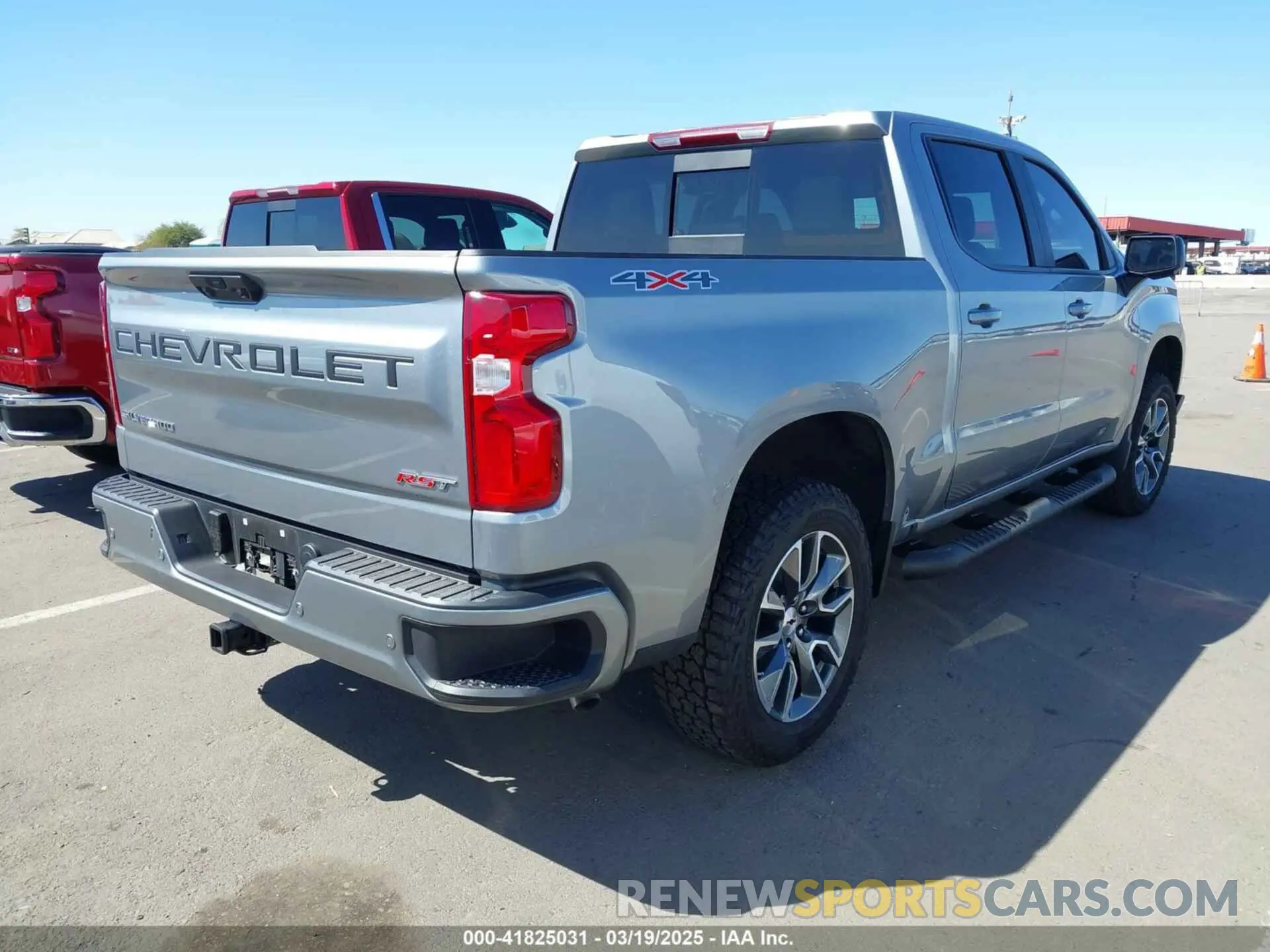 4 Photograph of a damaged car 2GCUKEED4S1136269 CHEVROLET SILVERADO 1500 2025
