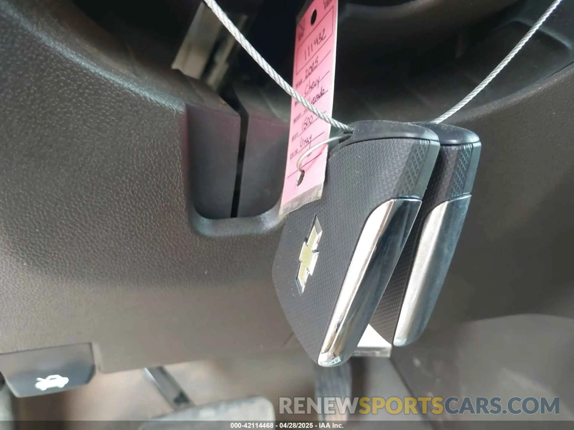 11 Photograph of a damaged car 2GCUKEED7S1111432 CHEVROLET SILVERADO 1500 2025