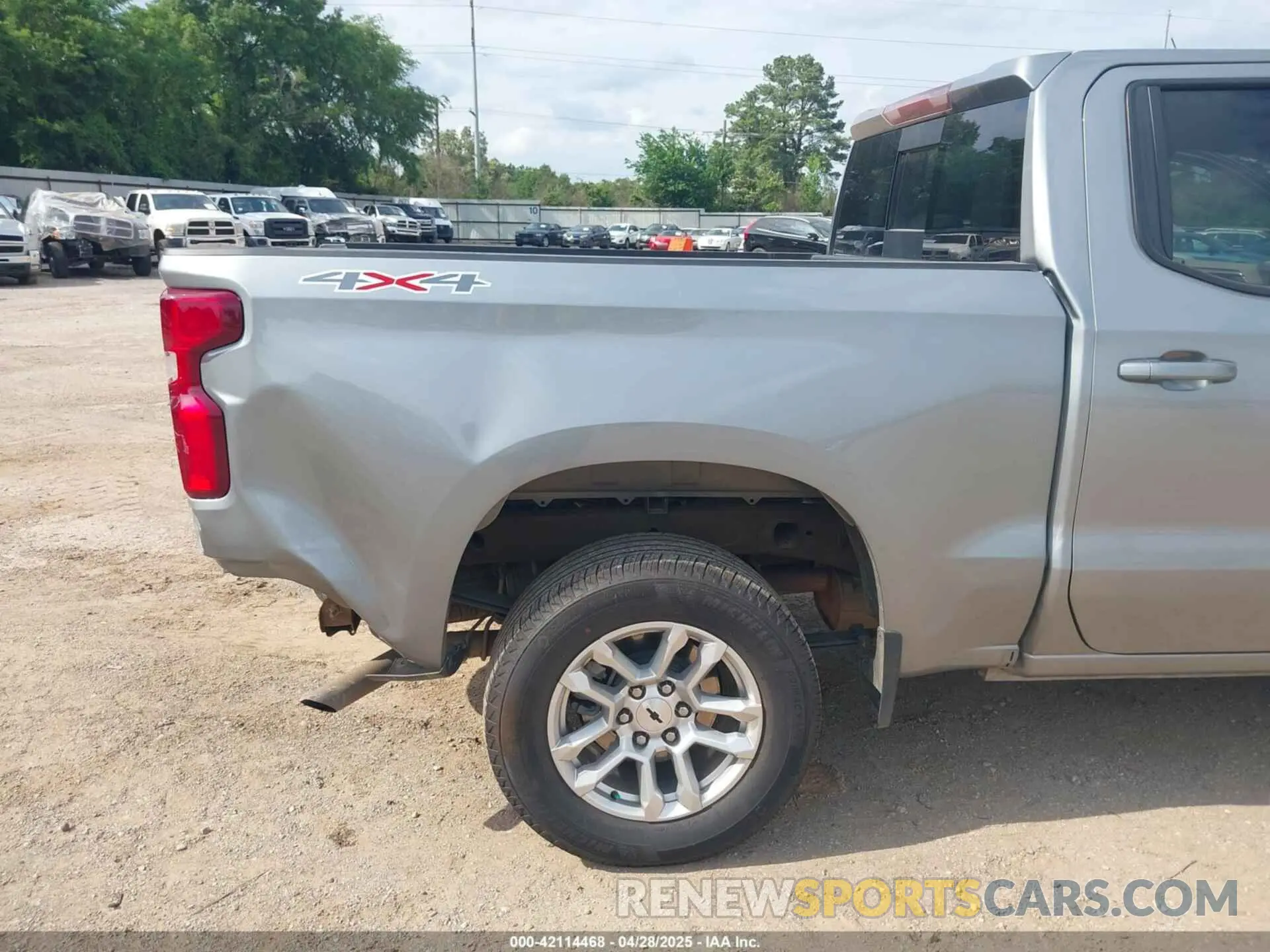 6 Photograph of a damaged car 2GCUKEED7S1111432 CHEVROLET SILVERADO 1500 2025