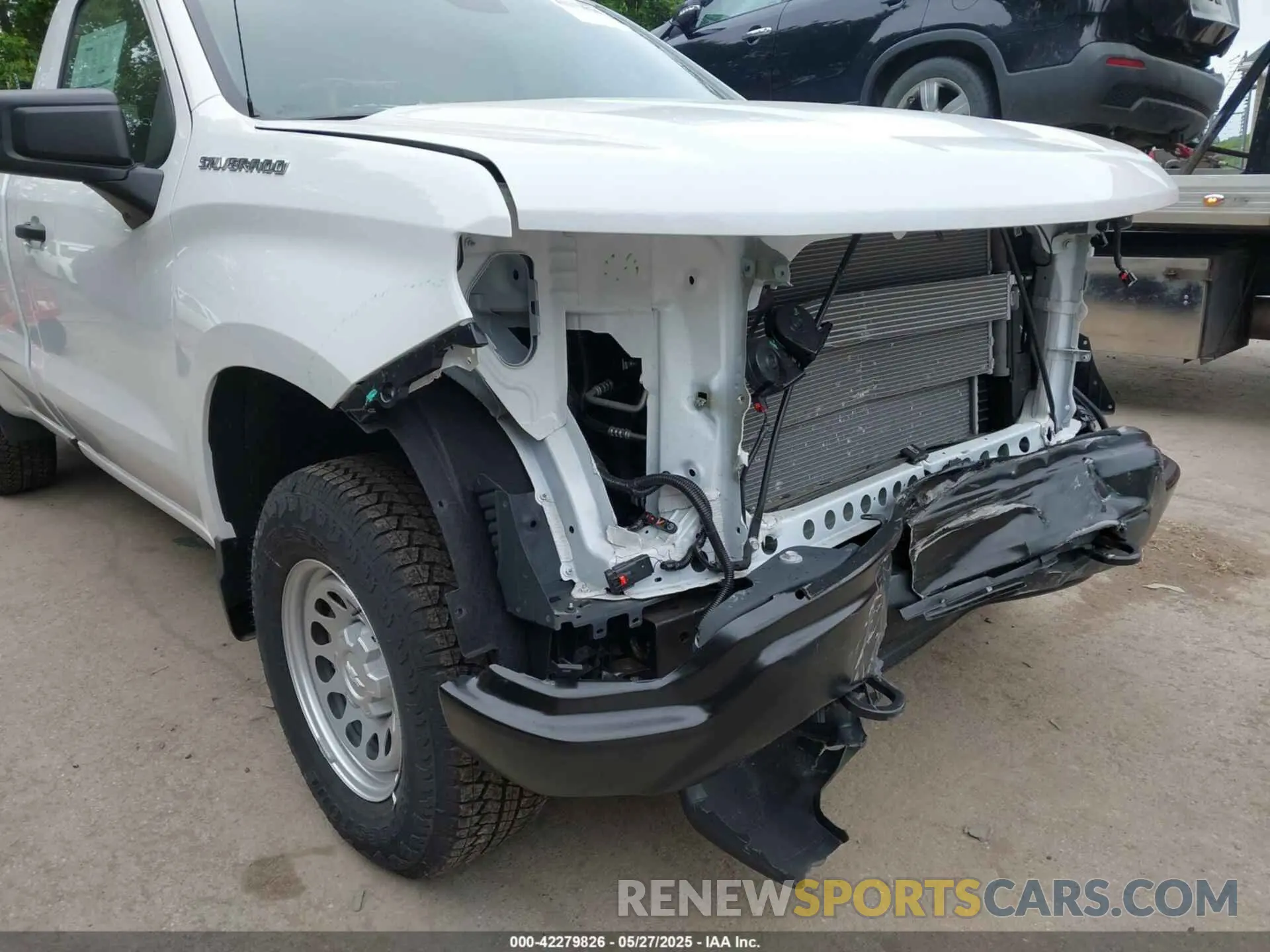18 Photograph of a damaged car 3GCNKAED0SG137536 CHEVROLET SILVERADO 1500 2025