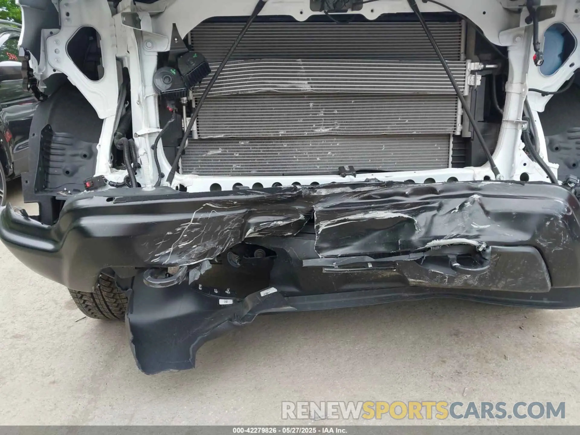 19 Photograph of a damaged car 3GCNKAED0SG137536 CHEVROLET SILVERADO 1500 2025