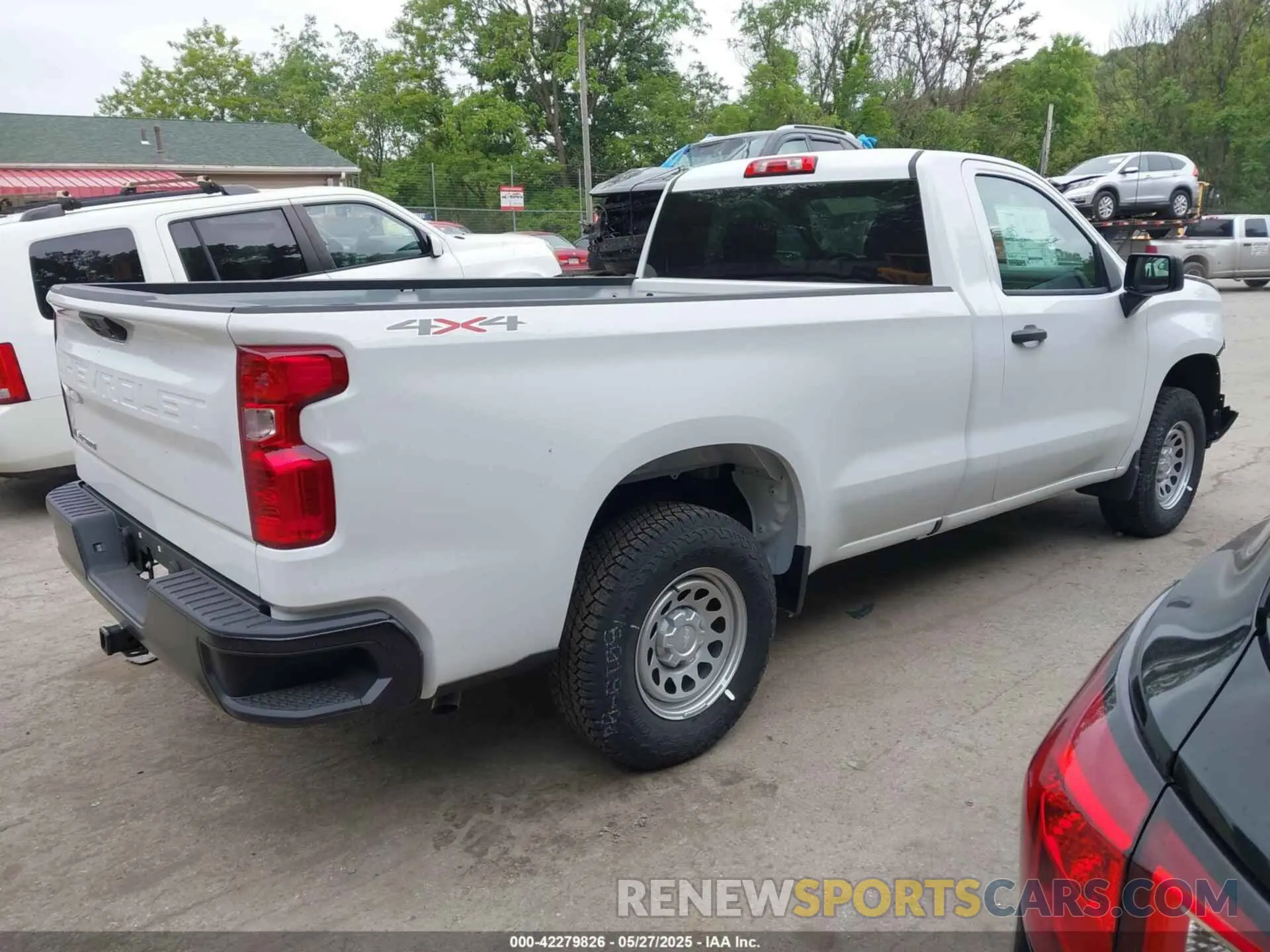 4 Photograph of a damaged car 3GCNKAED0SG137536 CHEVROLET SILVERADO 1500 2025
