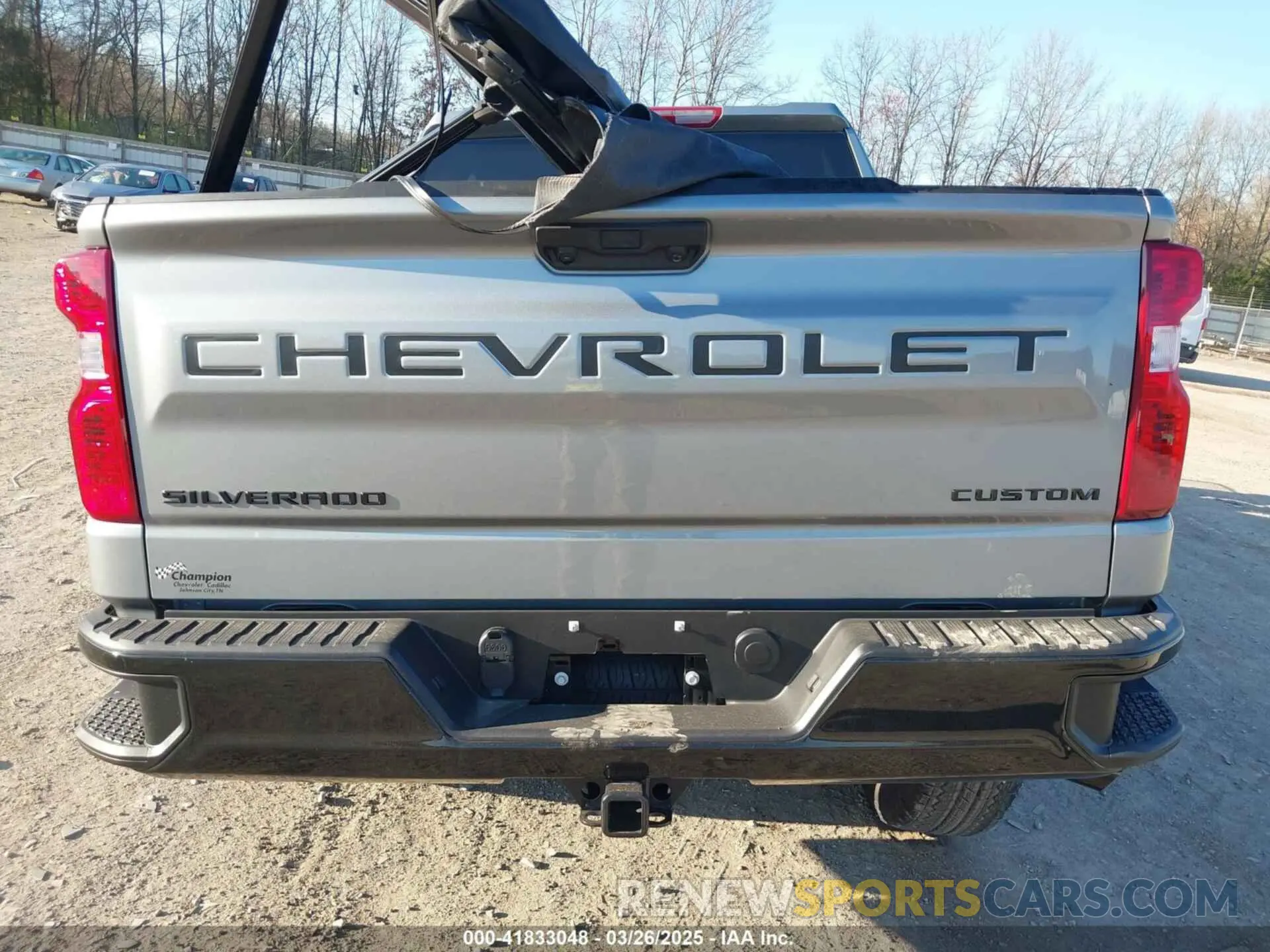 17 Photograph of a damaged car 3GCPKCEK4SG161597 CHEVROLET SILVERADO 1500 2025