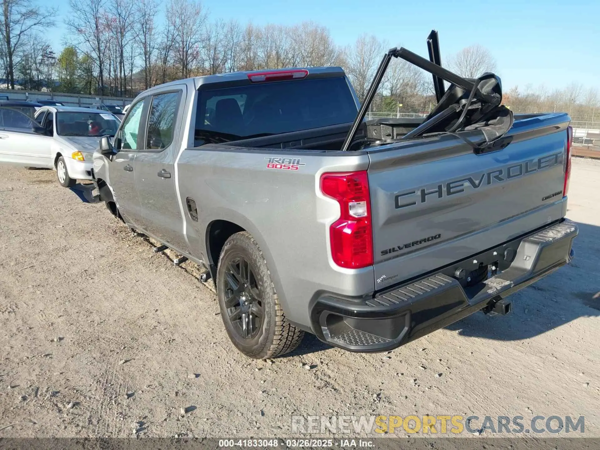 3 Photograph of a damaged car 3GCPKCEK4SG161597 CHEVROLET SILVERADO 1500 2025