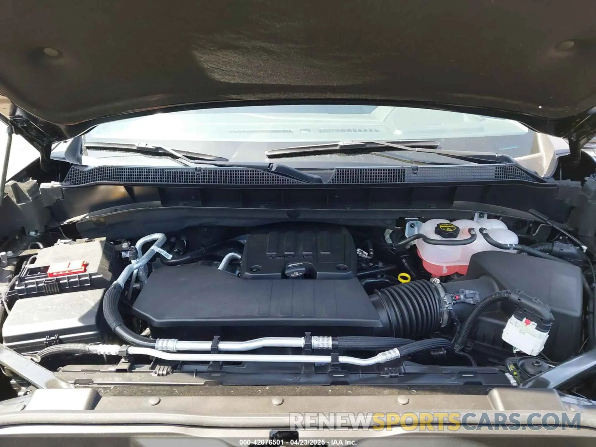 10 Photograph of a damaged car 3GCPKKEK7SG101078 CHEVROLET SILVERADO 1500 2025