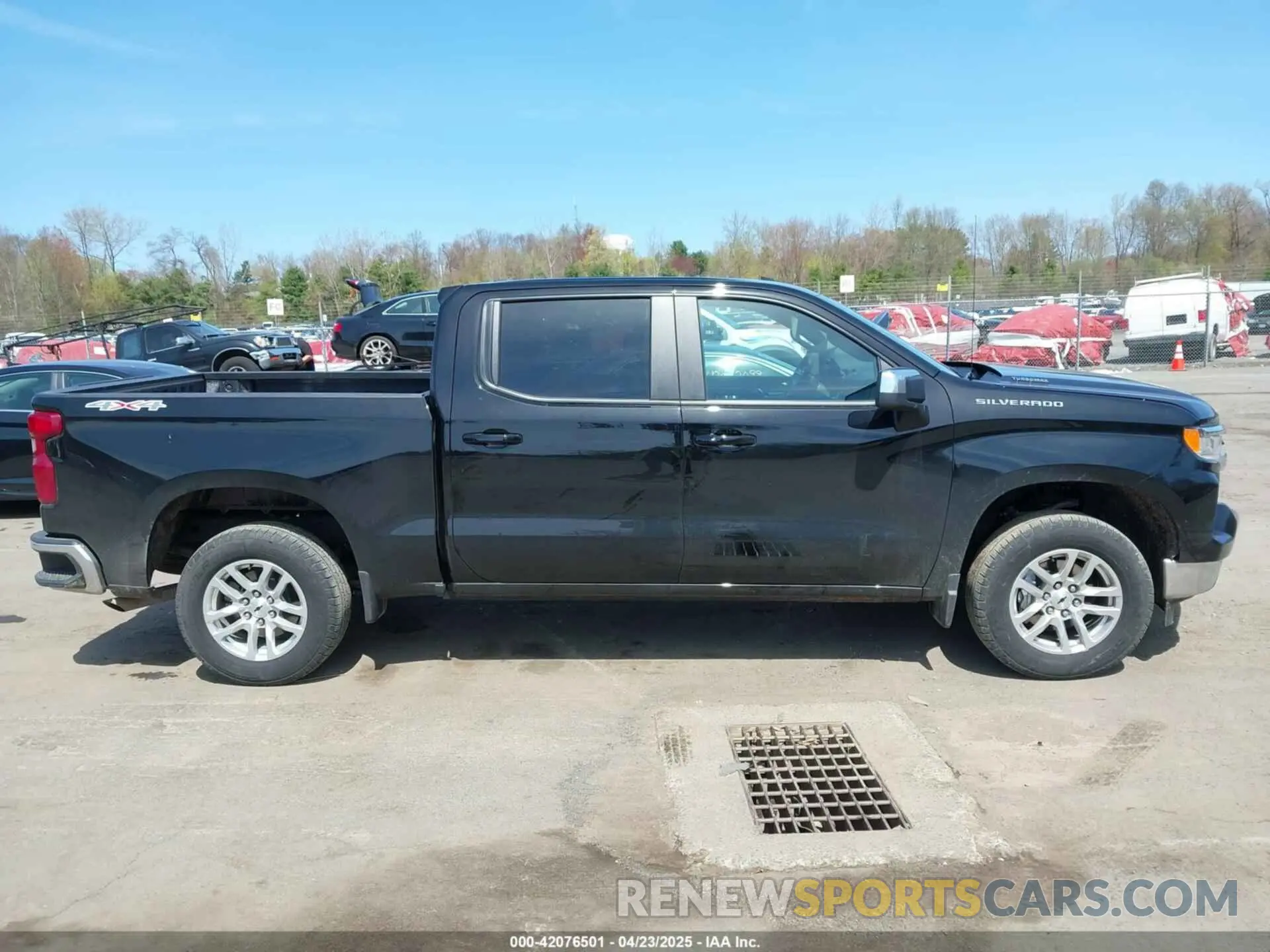 13 Photograph of a damaged car 3GCPKKEK7SG101078 CHEVROLET SILVERADO 1500 2025
