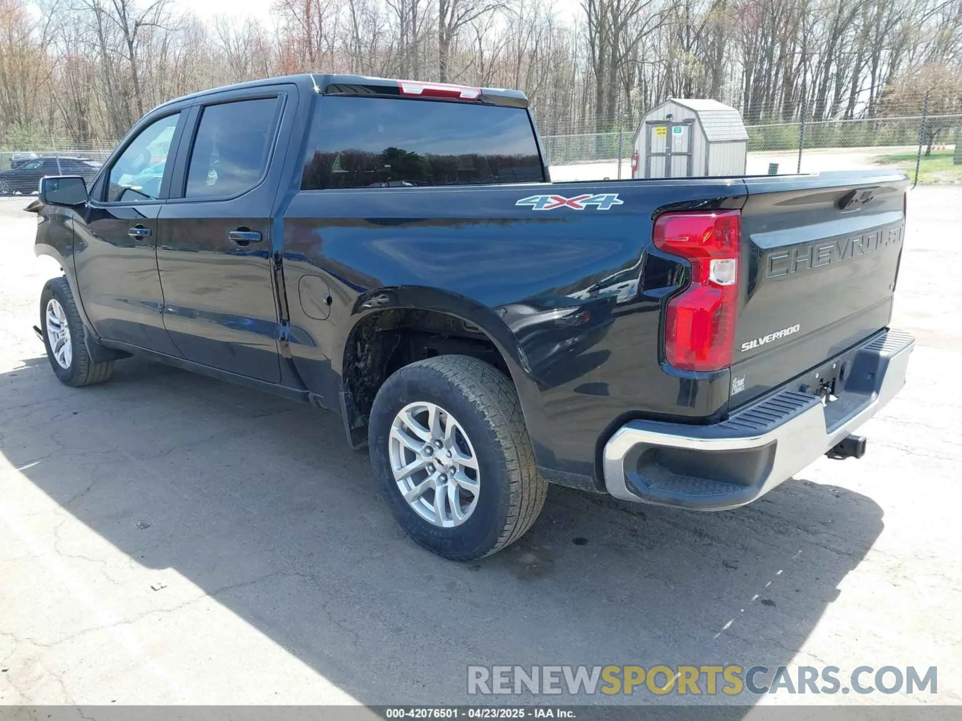 3 Photograph of a damaged car 3GCPKKEK7SG101078 CHEVROLET SILVERADO 1500 2025