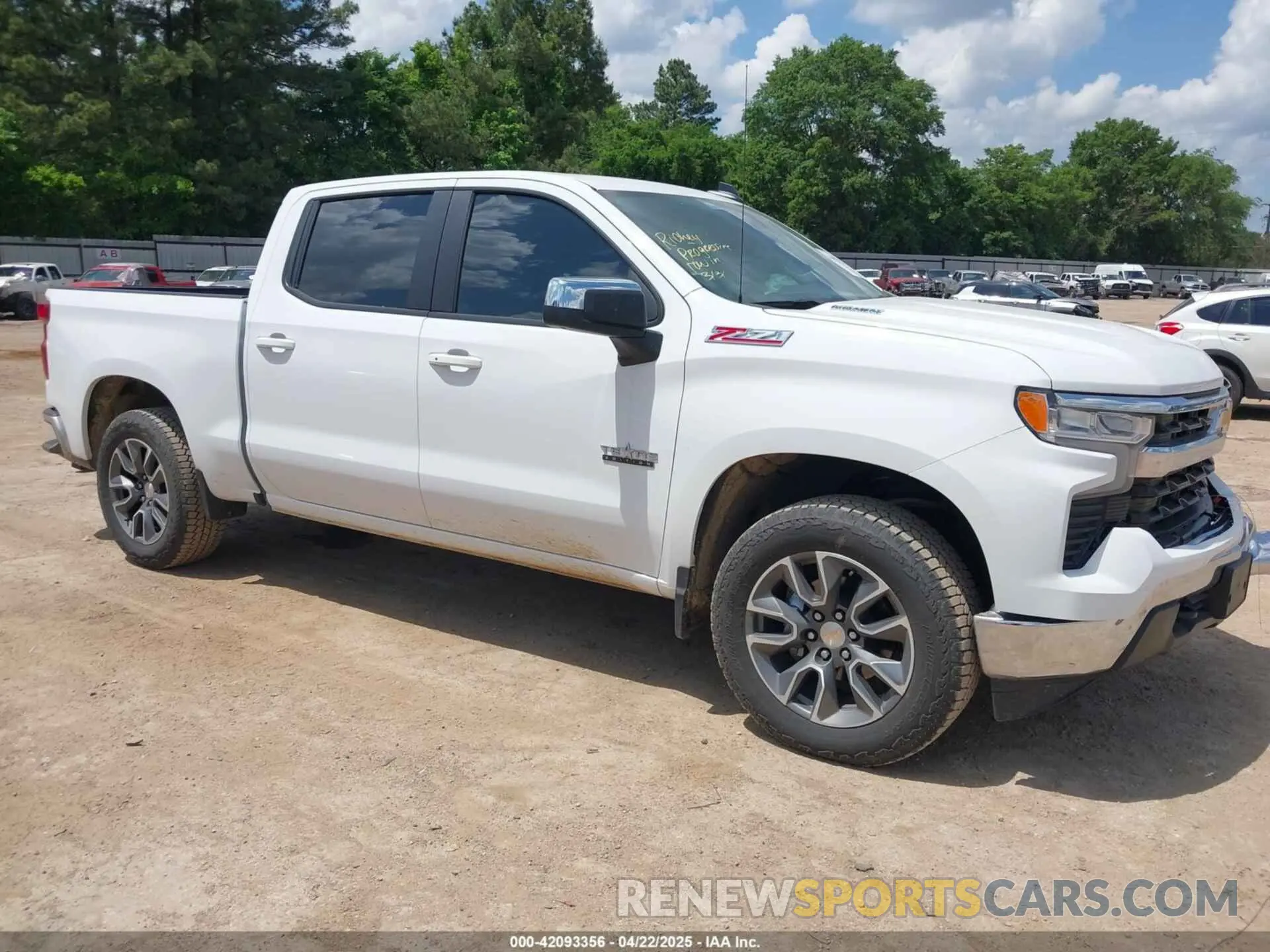 1 Photograph of a damaged car 3GCUKDE82SG115781 CHEVROLET SILVERADO 1500 2025