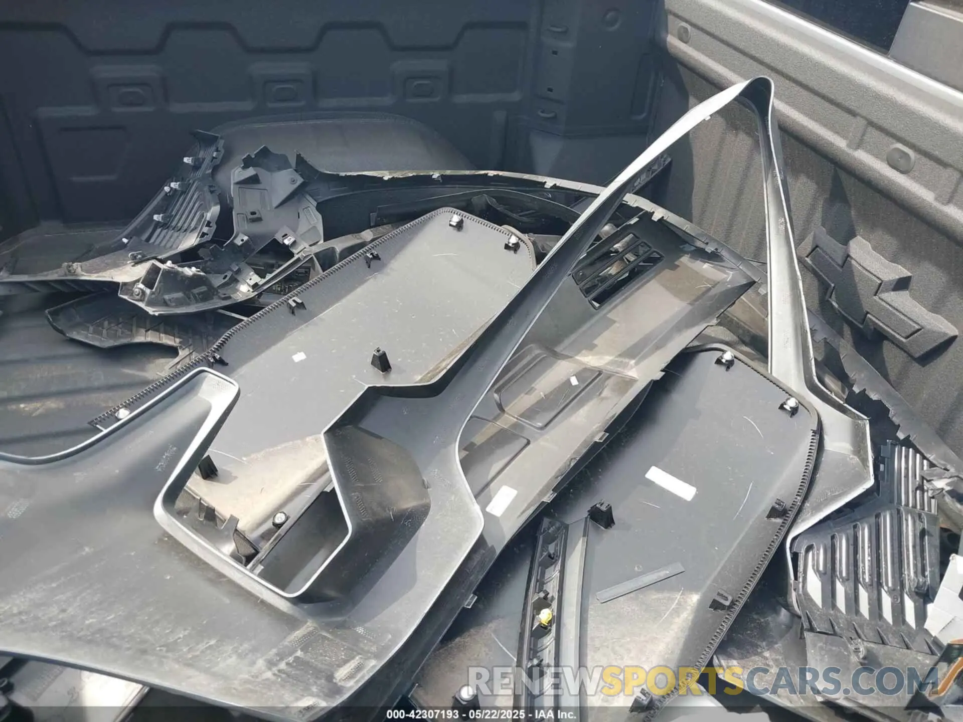 12 Photograph of a damaged car 3GCUKFED7SG101691 CHEVROLET SILVERADO 1500 2025