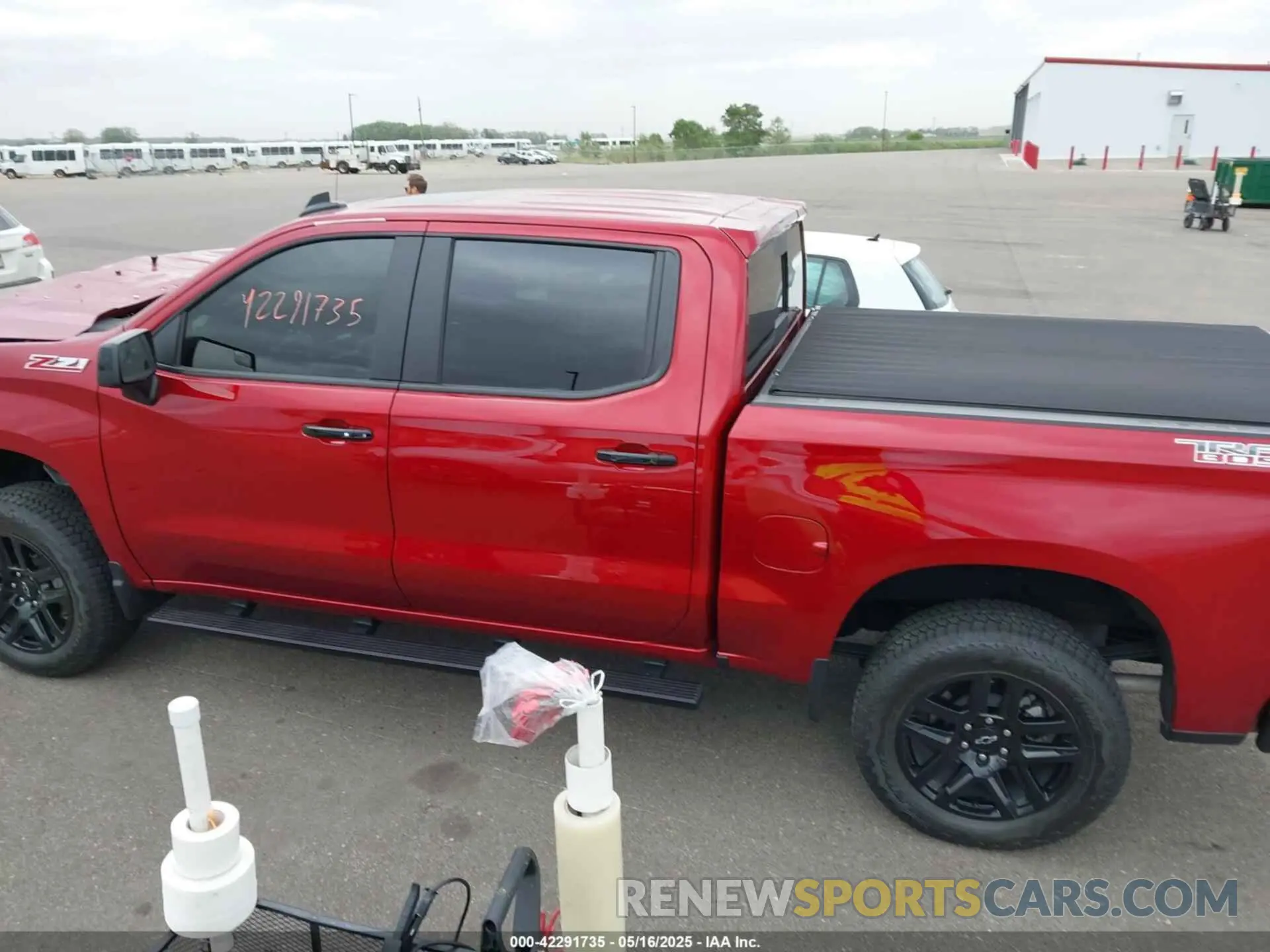 14 Photograph of a damaged car 3GCUKFEL3SG226064 CHEVROLET SILVERADO 1500 2025