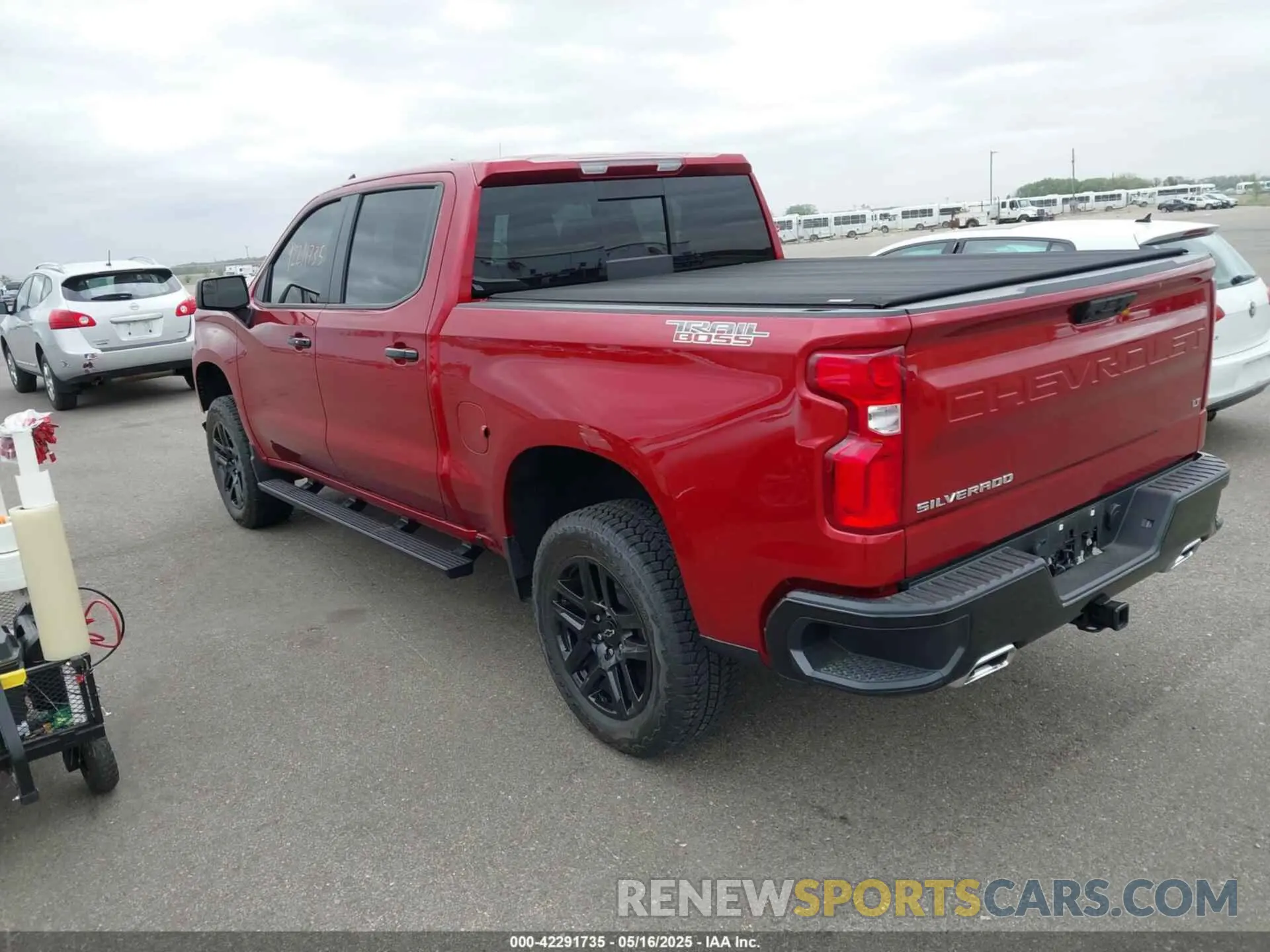 3 Photograph of a damaged car 3GCUKFEL3SG226064 CHEVROLET SILVERADO 1500 2025