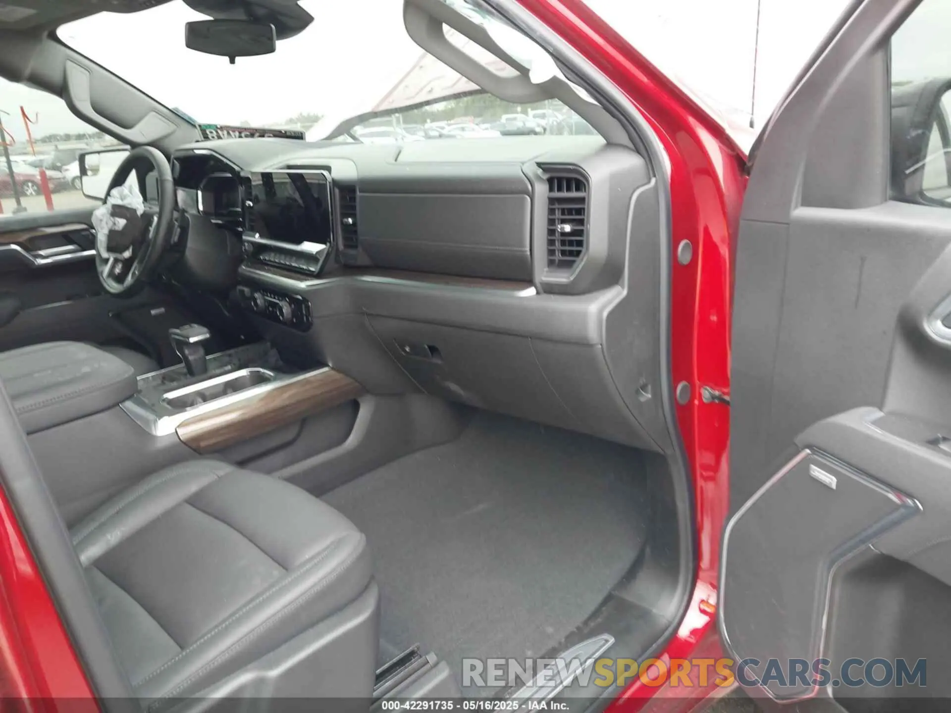 5 Photograph of a damaged car 3GCUKFEL3SG226064 CHEVROLET SILVERADO 1500 2025