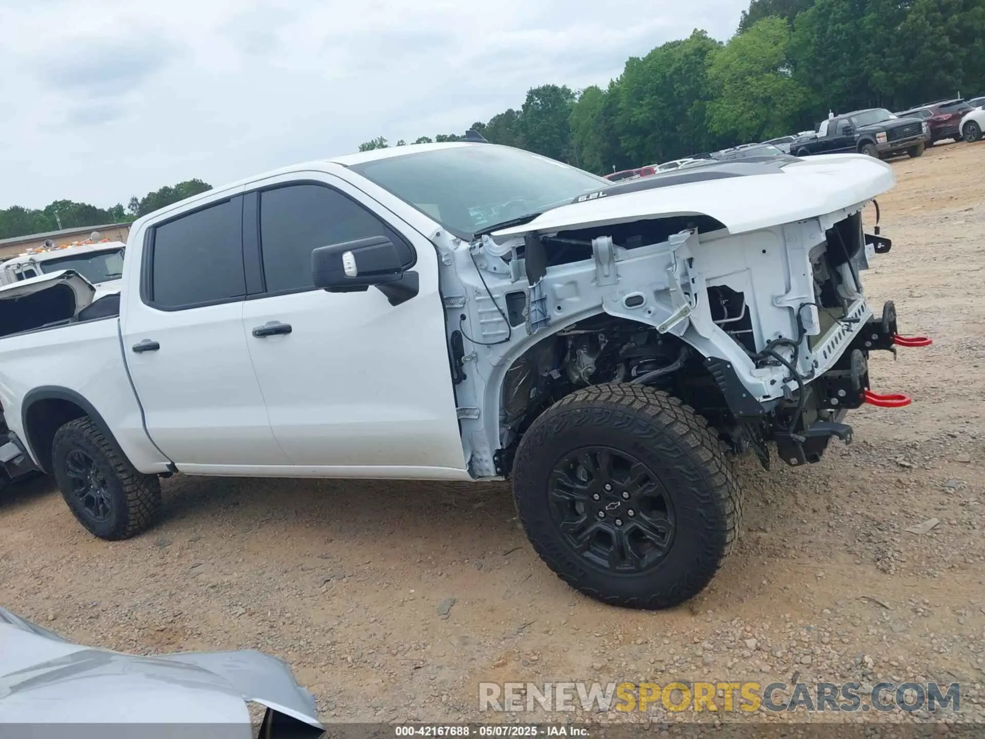 13 Photograph of a damaged car 3GCUKHEL1SG170864 CHEVROLET SILVERADO 1500 2025