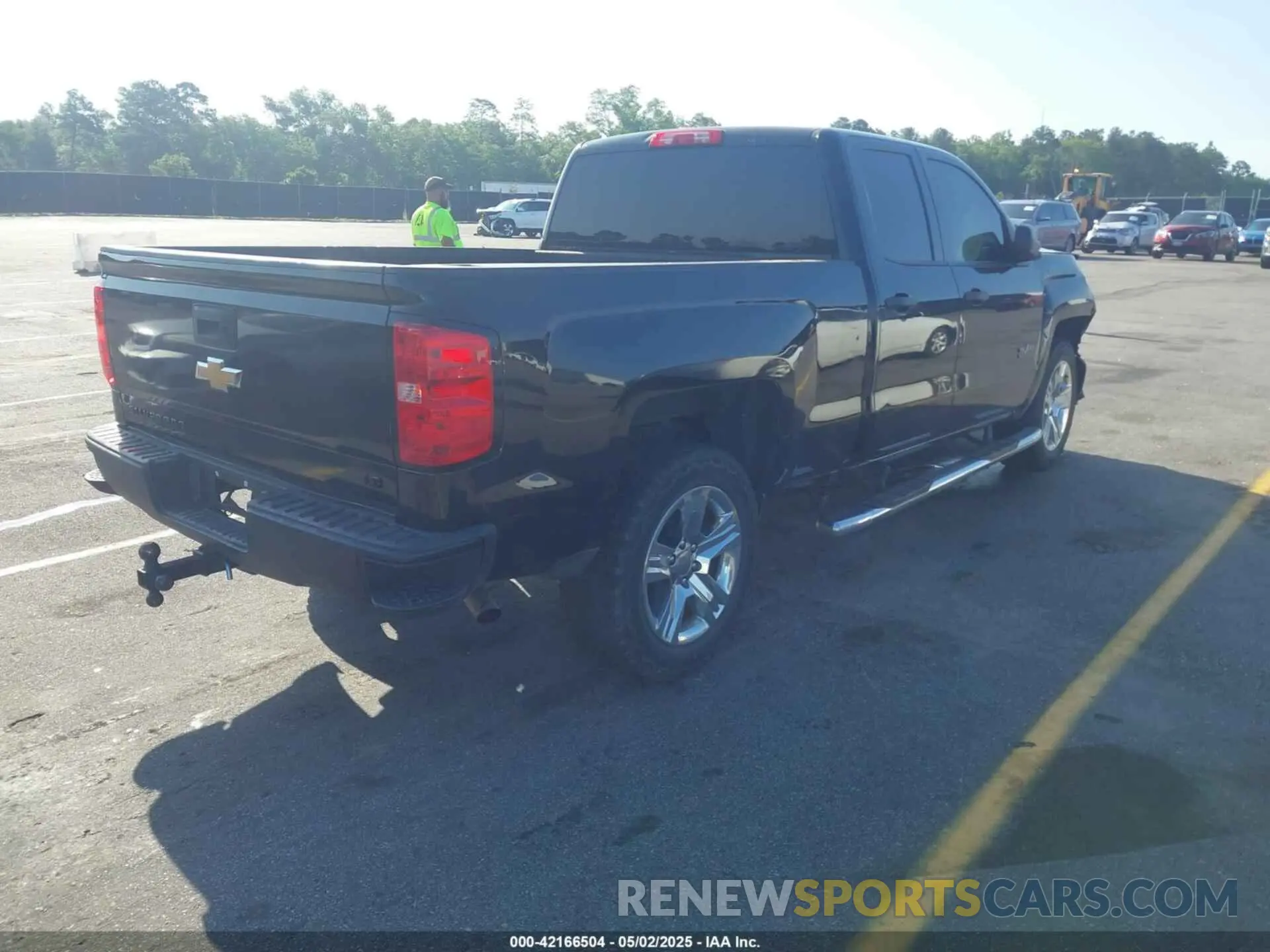 4 Photograph of a damaged car 2GCRCMEC8K1197399 CHEVROLET SILVERADO 1500 LD 2019