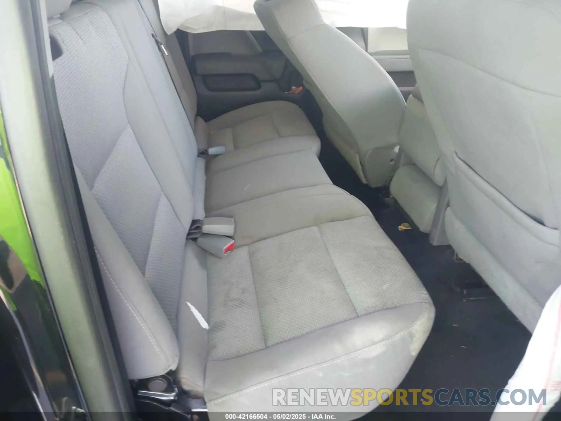 8 Photograph of a damaged car 2GCRCMEC8K1197399 CHEVROLET SILVERADO 1500 LD 2019